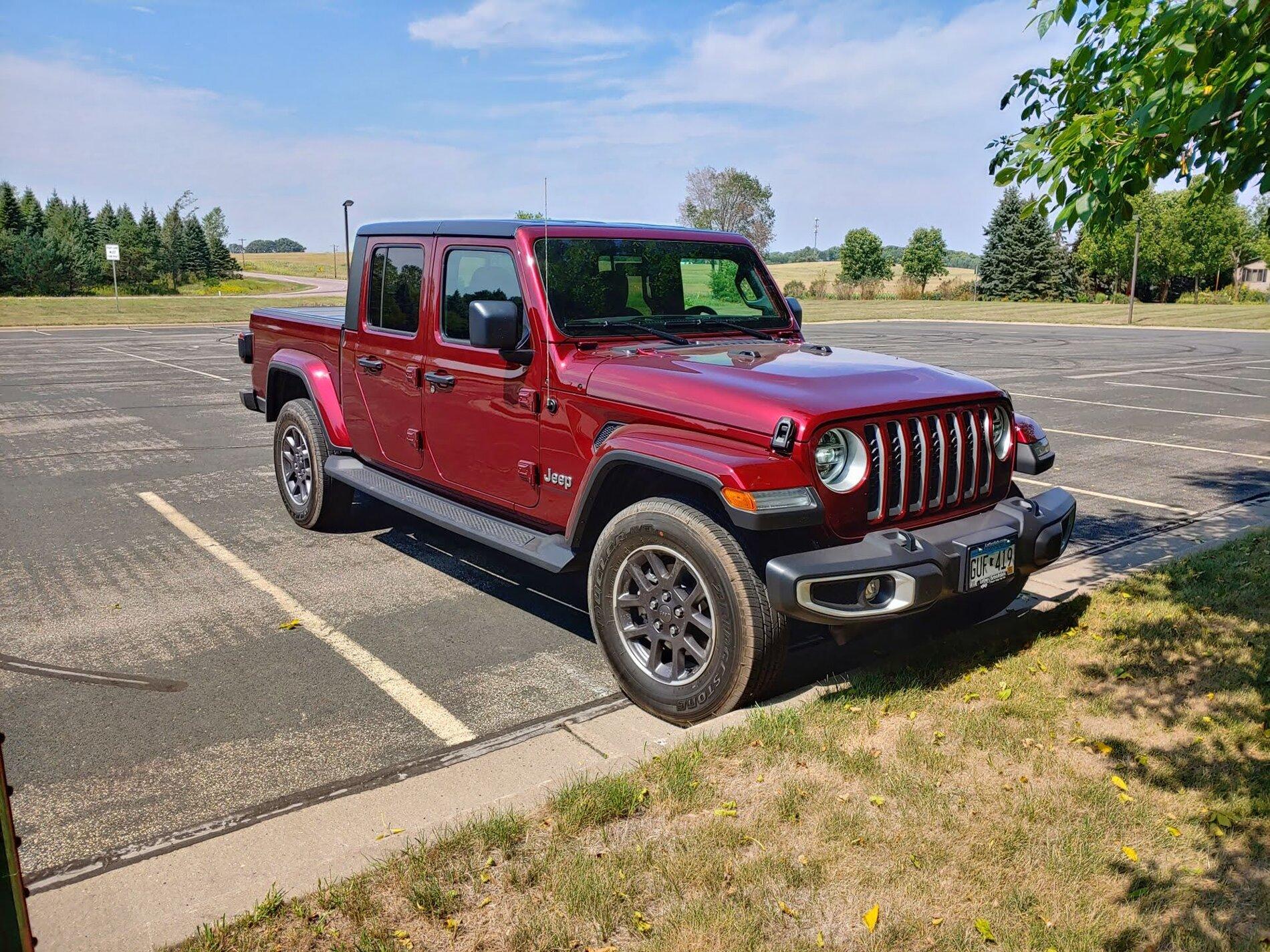 Jeep Gladiator Manual Transmission Club 0820211300a_HDR-01