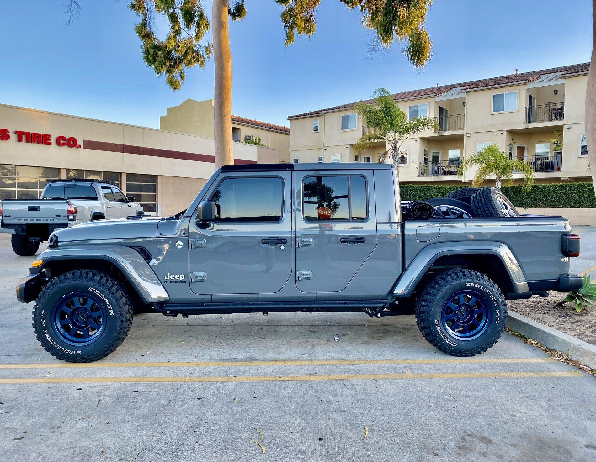 Jeep Gladiator Method Bahia Blue 701 F1ECBB95-BFA2-45D6-A7BE-8EF051024F0A