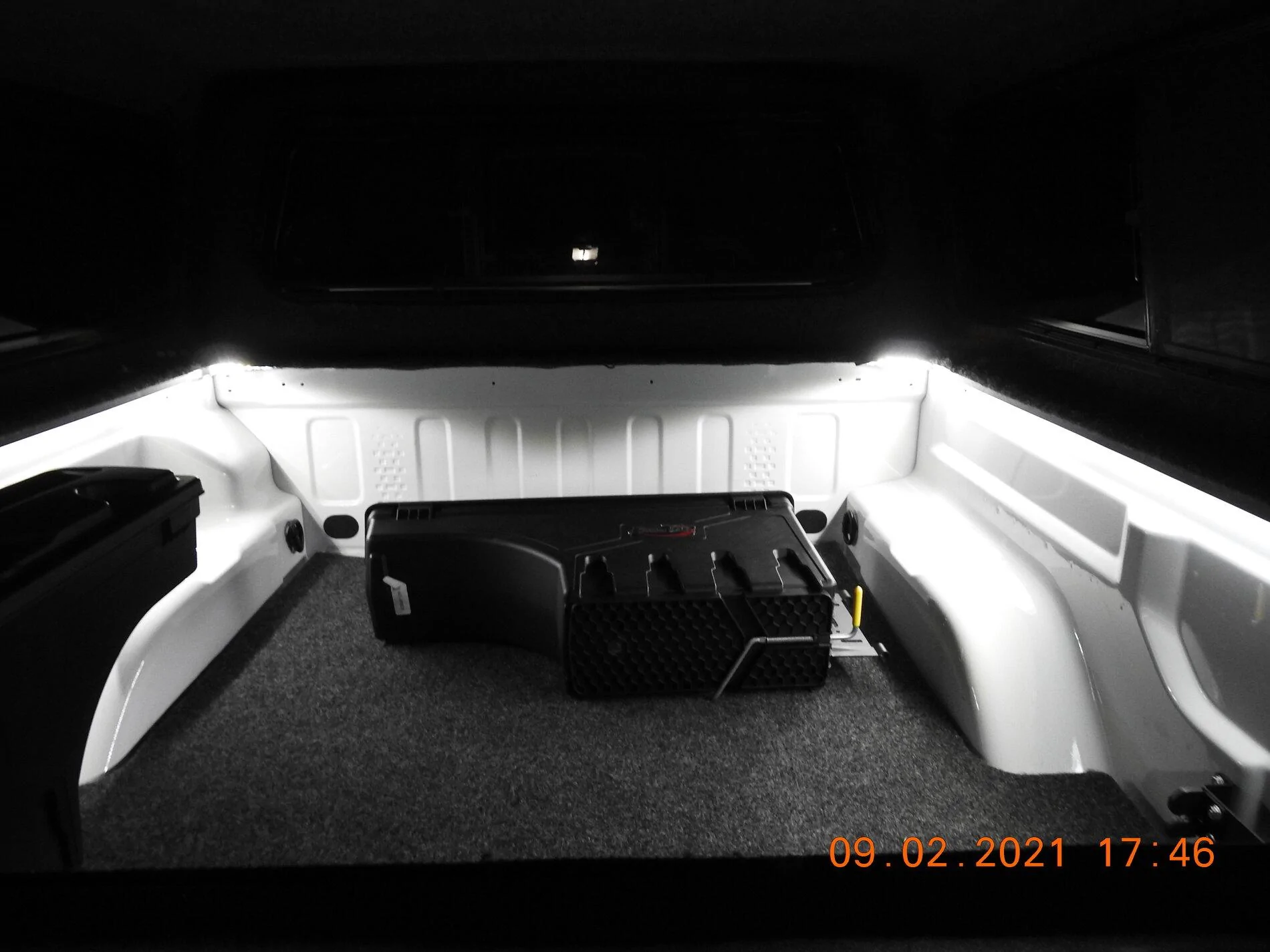 Jeep Gladiator UPDATE    Solid bed top with rack DSCN3626 (1)