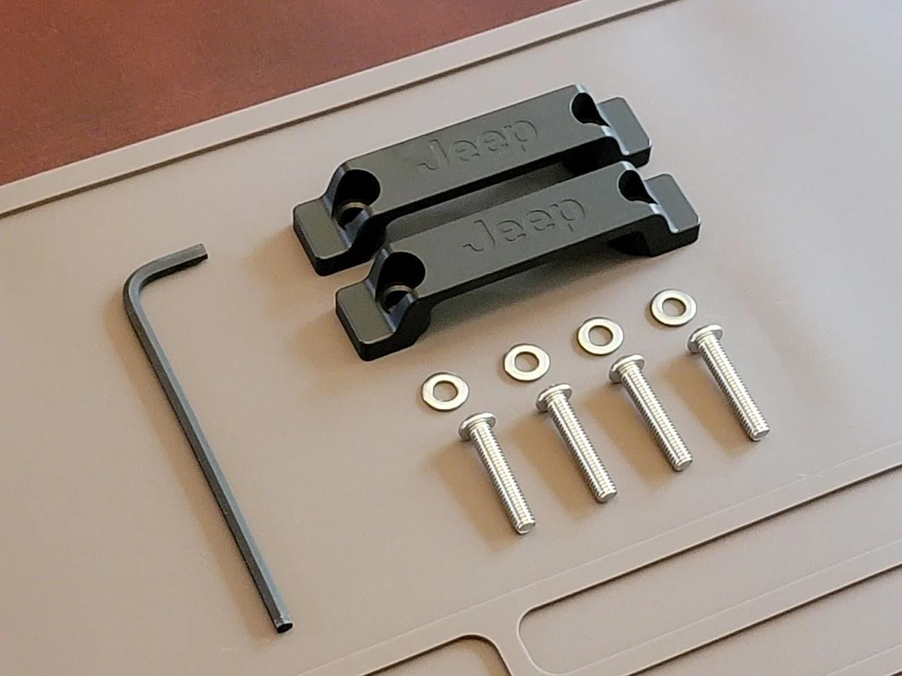 Jeep Gladiator Needed a JG Rear bed latch. t4z4tNsoJzjhSNtISF5tnDYpQ=w1300-h975-no?authuser=0