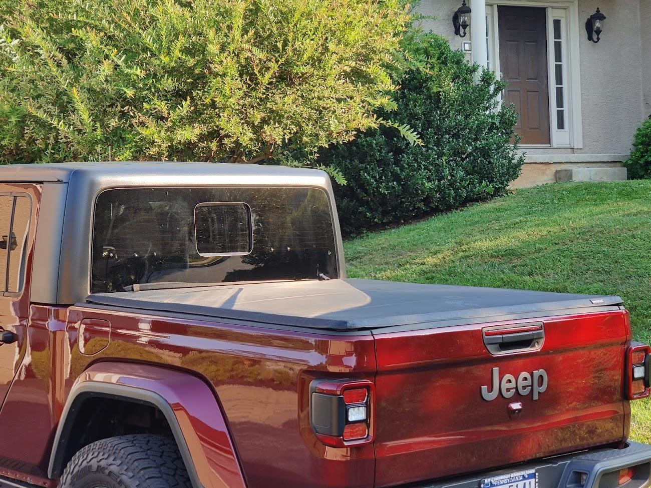 Jeep Gladiator Looking for a bed cap Ca5Q0GeTdMGCTIbQ3APkIhplA=w1300-h975-no?authuser=0
