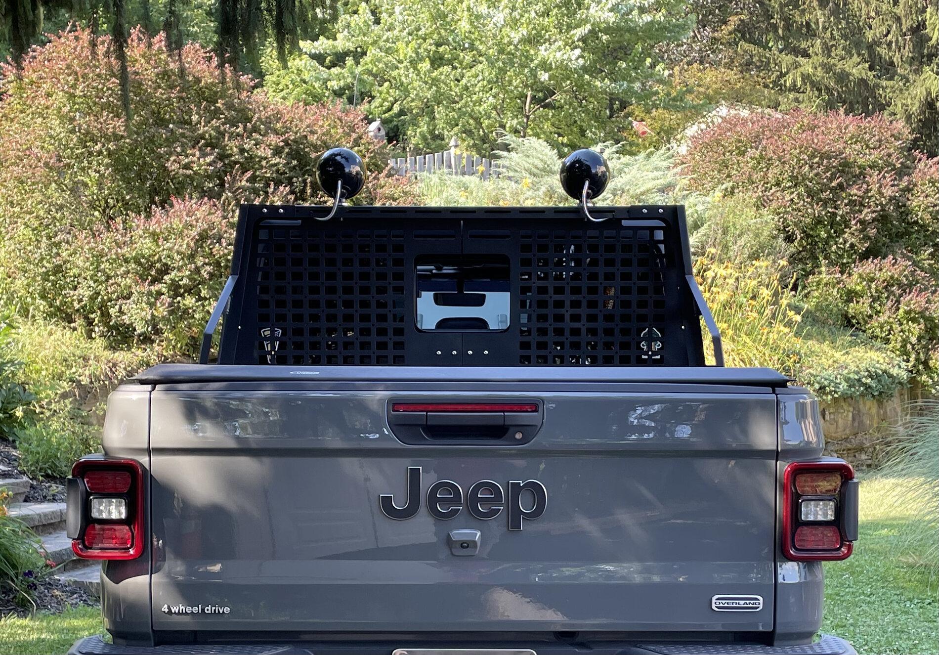 Jeep Gladiator Chase rack with bed cover 863A0755-6CDD-4BC1-BBB0-E0775E8235FF