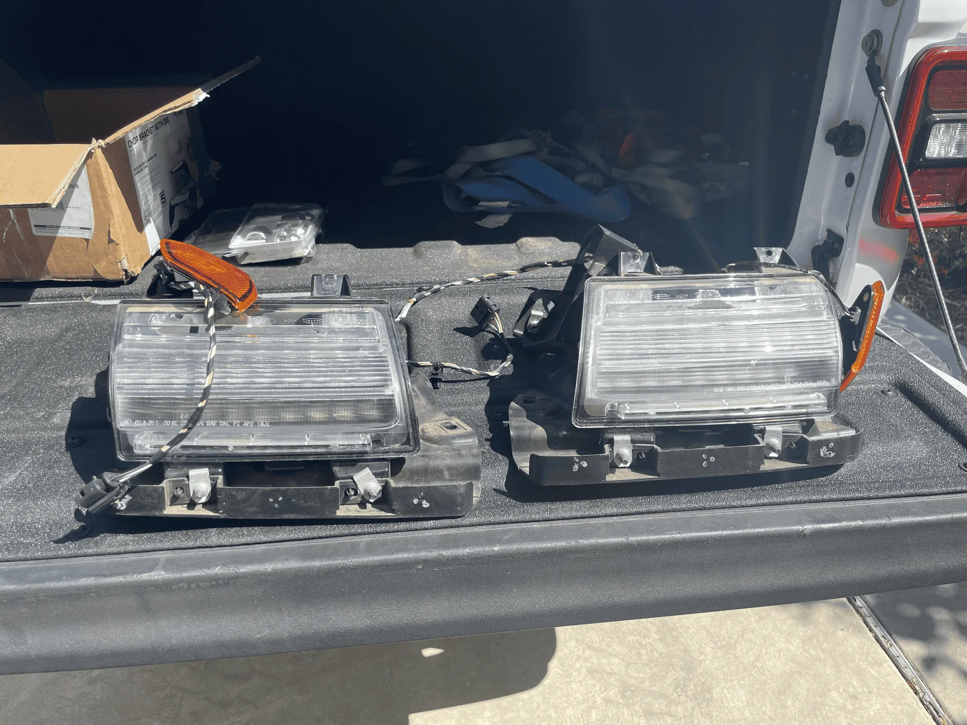 Jeep Gladiator 2021 JTR OEM LED DRL's  $150 tempImage0UphFK