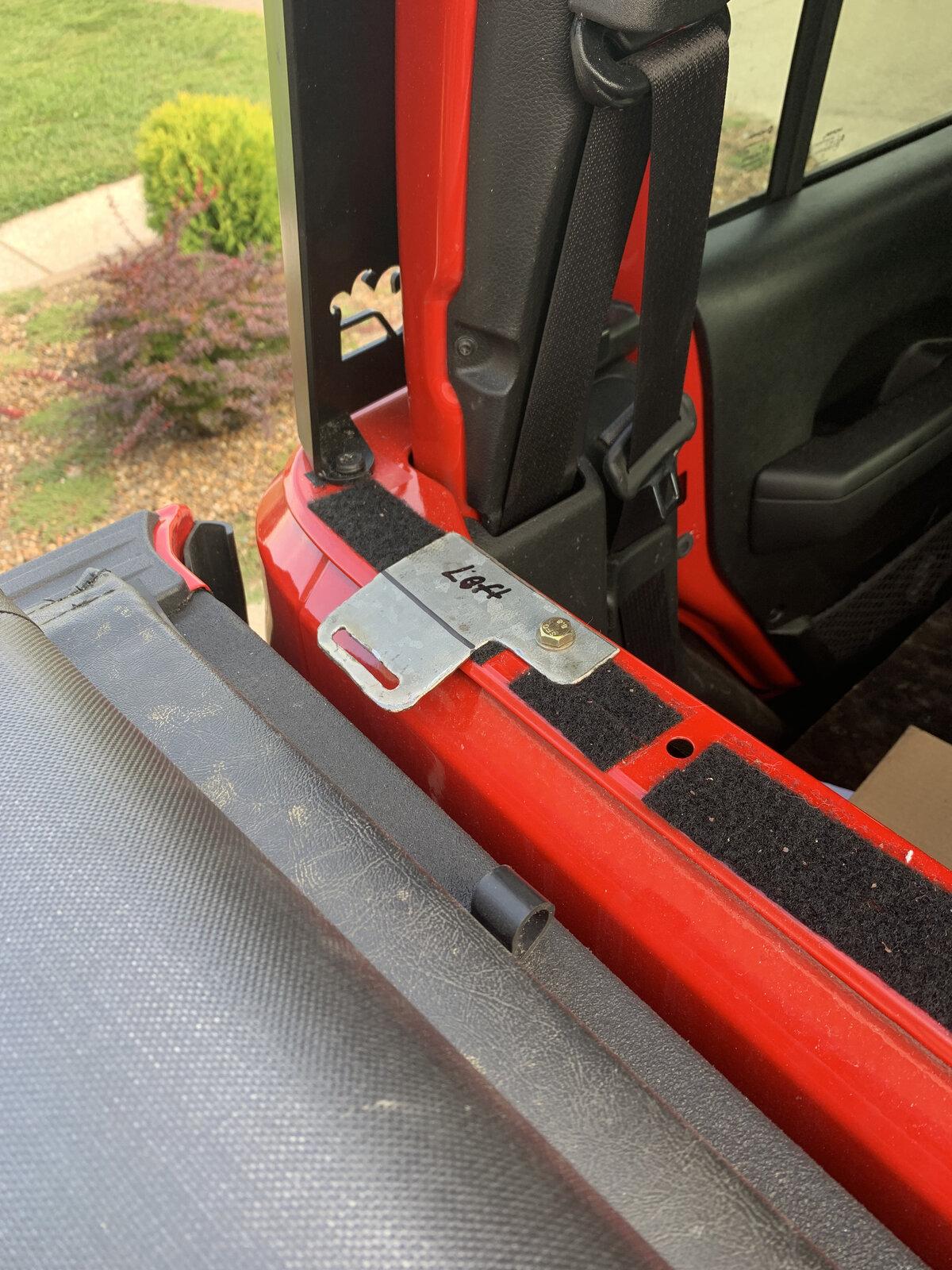 Jeep Gladiator Suntop Soft Top EE611F39-BD50-4667-94E4-DBFF1E2498B3
