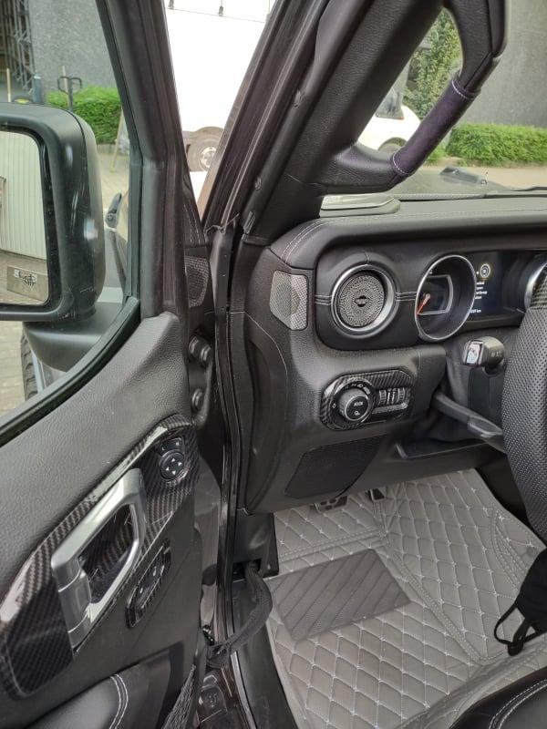 Jeep Gladiator Carbon fiber interior trims 1