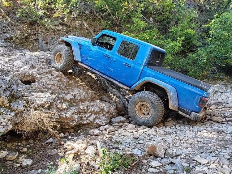 Jeep Gladiator Rock crawling the JTRD (Rubicon Diesel) in South Dakota A1302A19-5598-47A7-869B-FAACEEEC2A83