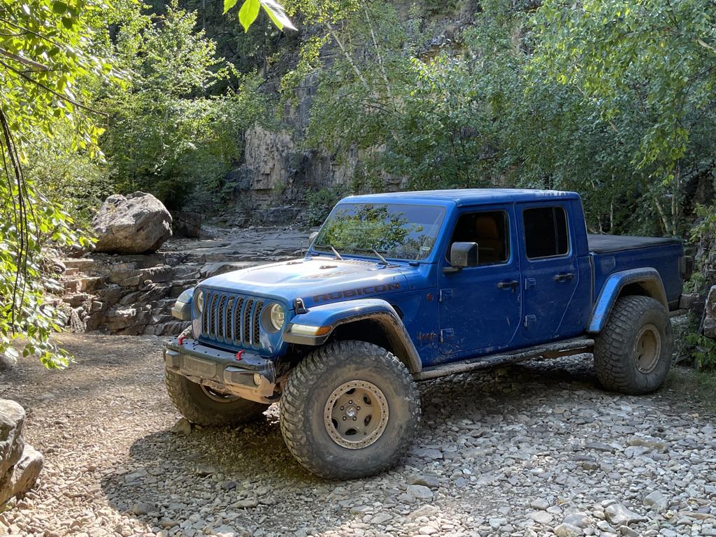 Jeep Gladiator Rock crawling the JTRD (Rubicon Diesel) in South Dakota E51BCA2A-0473-4925-A90F-491216E7569F_1_105_c
