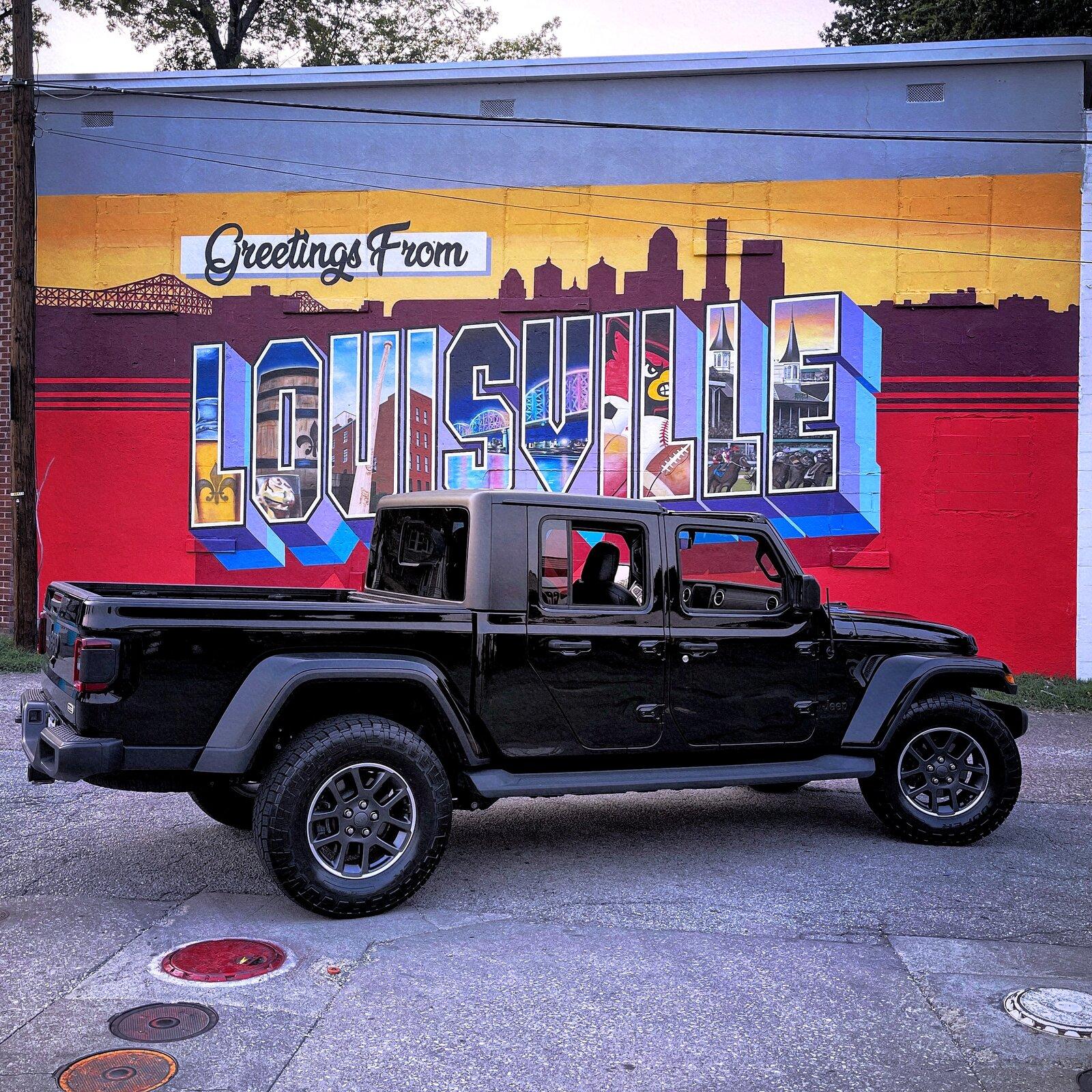 Jeep Gladiator Gladiator Glamour Shots 5BF2C28B-6219-4DF1-96AD-E57CF3D5F5A5