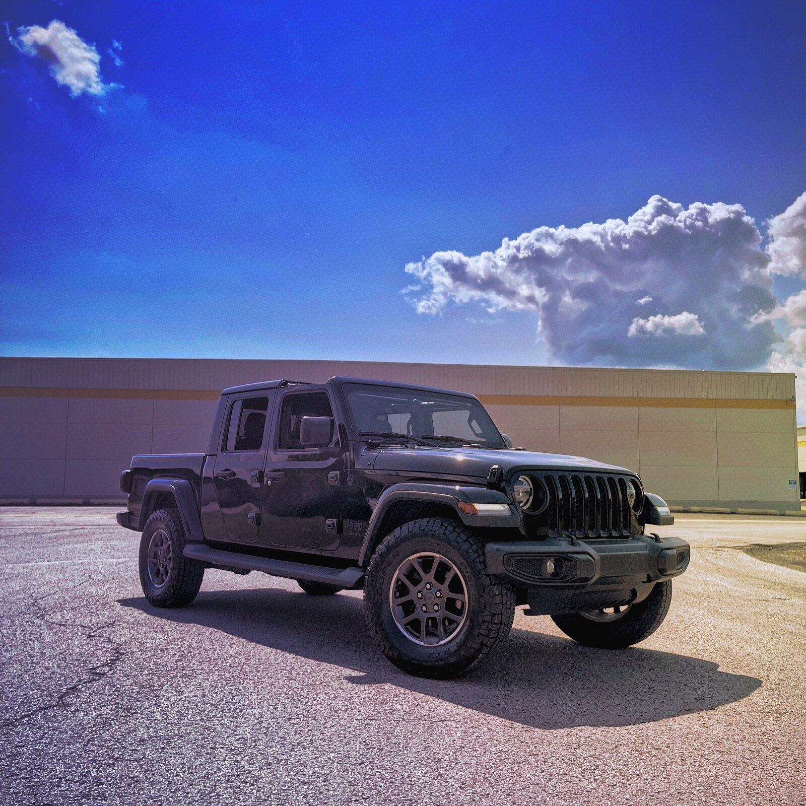 Jeep Gladiator Gladiator Glamour Shots A8085785-7B70-4419-9E73-8AFEC95717AE