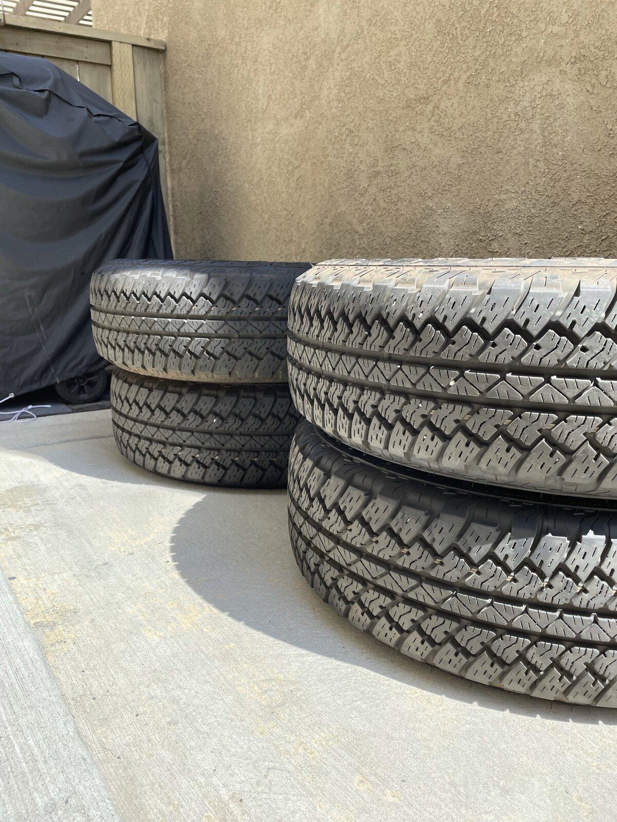 Jeep Gladiator Factory tires for free or whatever you can afford BC3C833B-ABC6-4D86-825C-6084D3560733