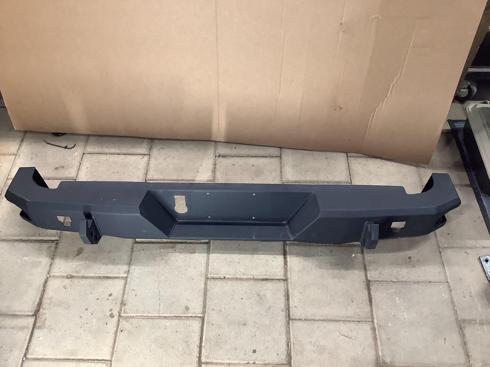 Jeep Gladiator Front and rear bumpers 8C88350D-01F9-4978-BACC-507D9BAA6F13