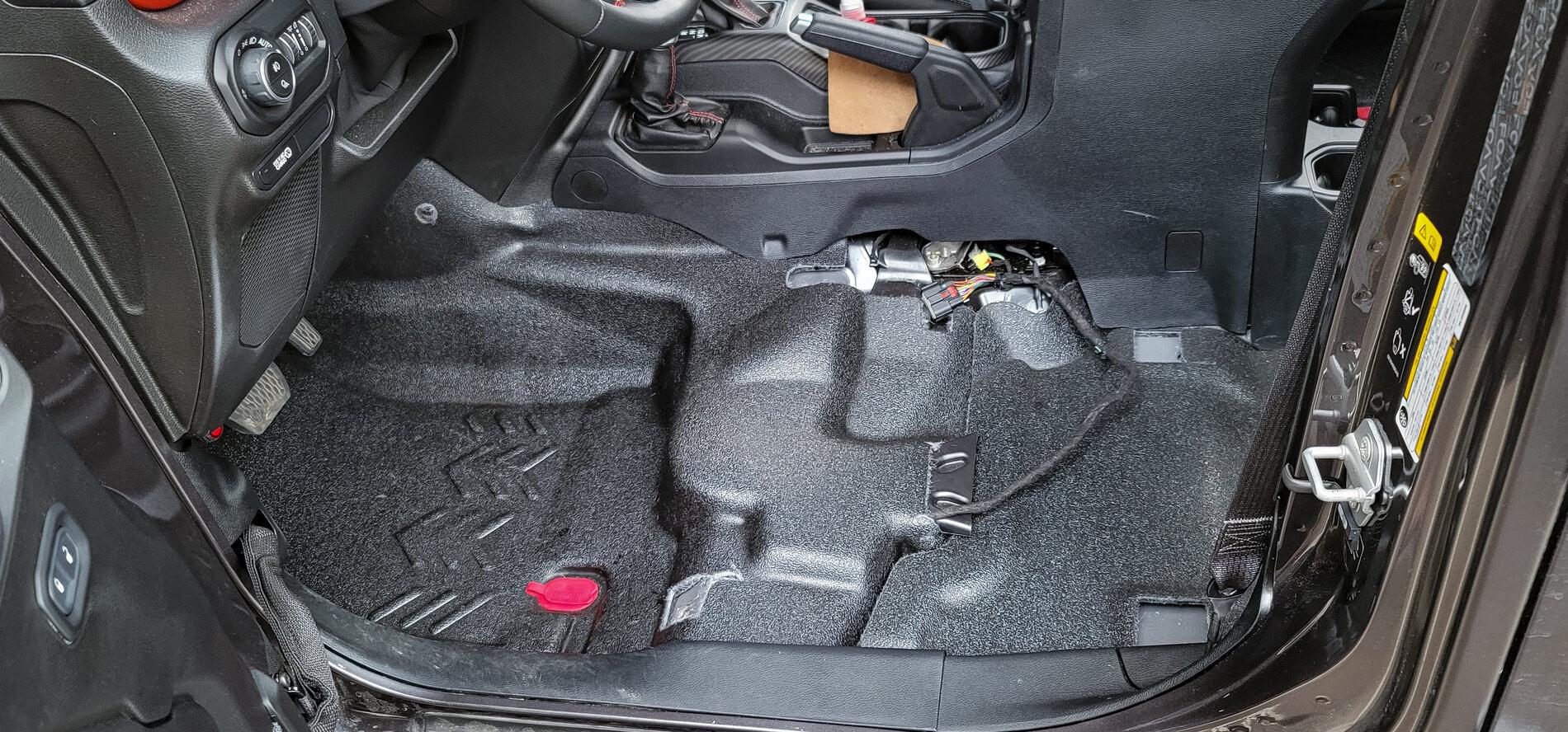 Jeep Gladiator Armorlite all weather floor replacement 20210916_164417