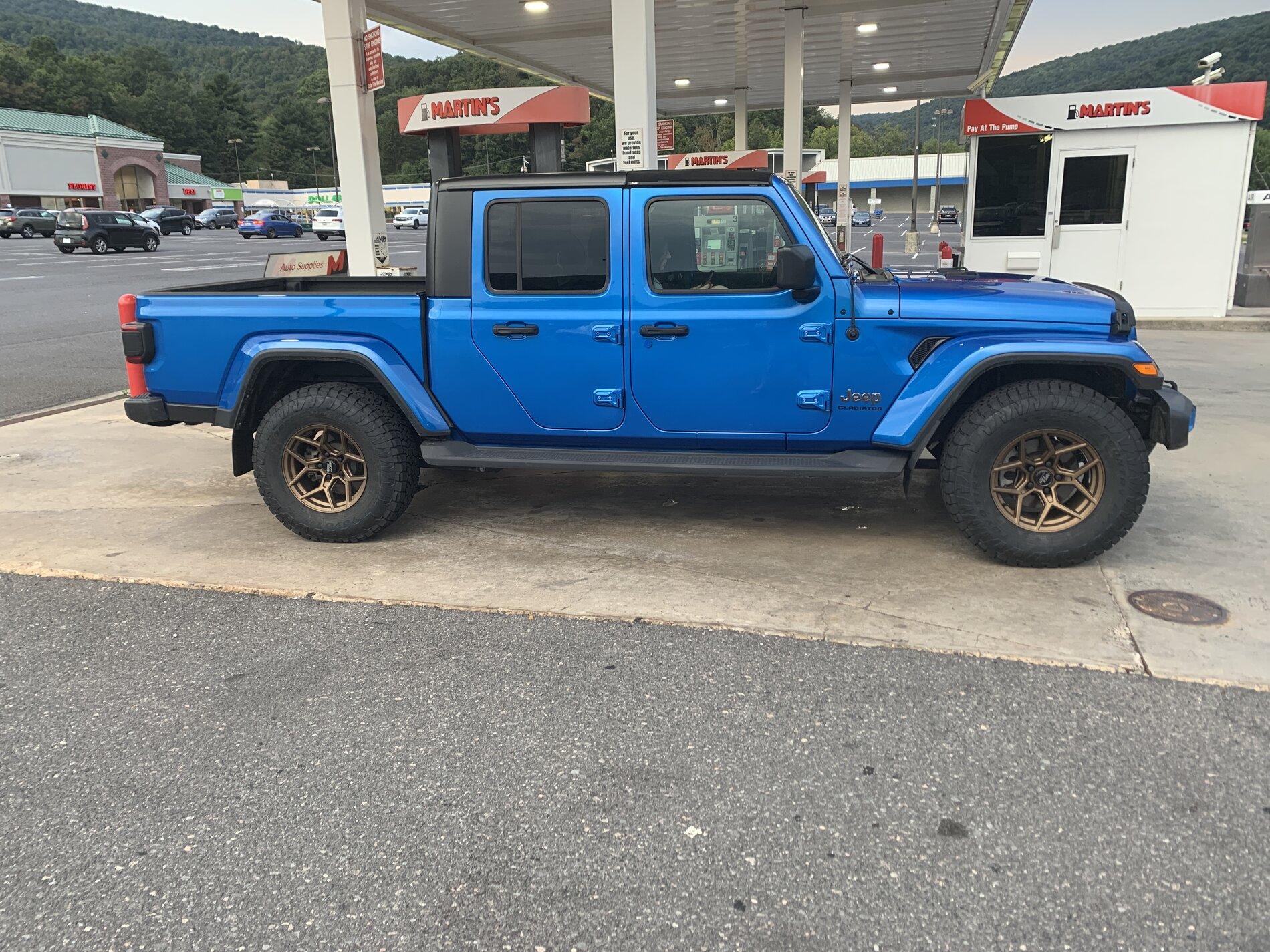 Jeep Gladiator Mojave springs on overland gained 2" AAD4EC36-2639-431C-88EE-40218EBB1C06