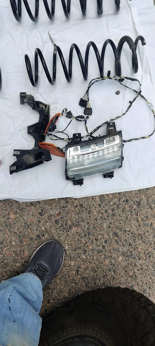 Jeep Gladiator Jeep Gladiator Rubicon takeoff factory LED DRL DRL