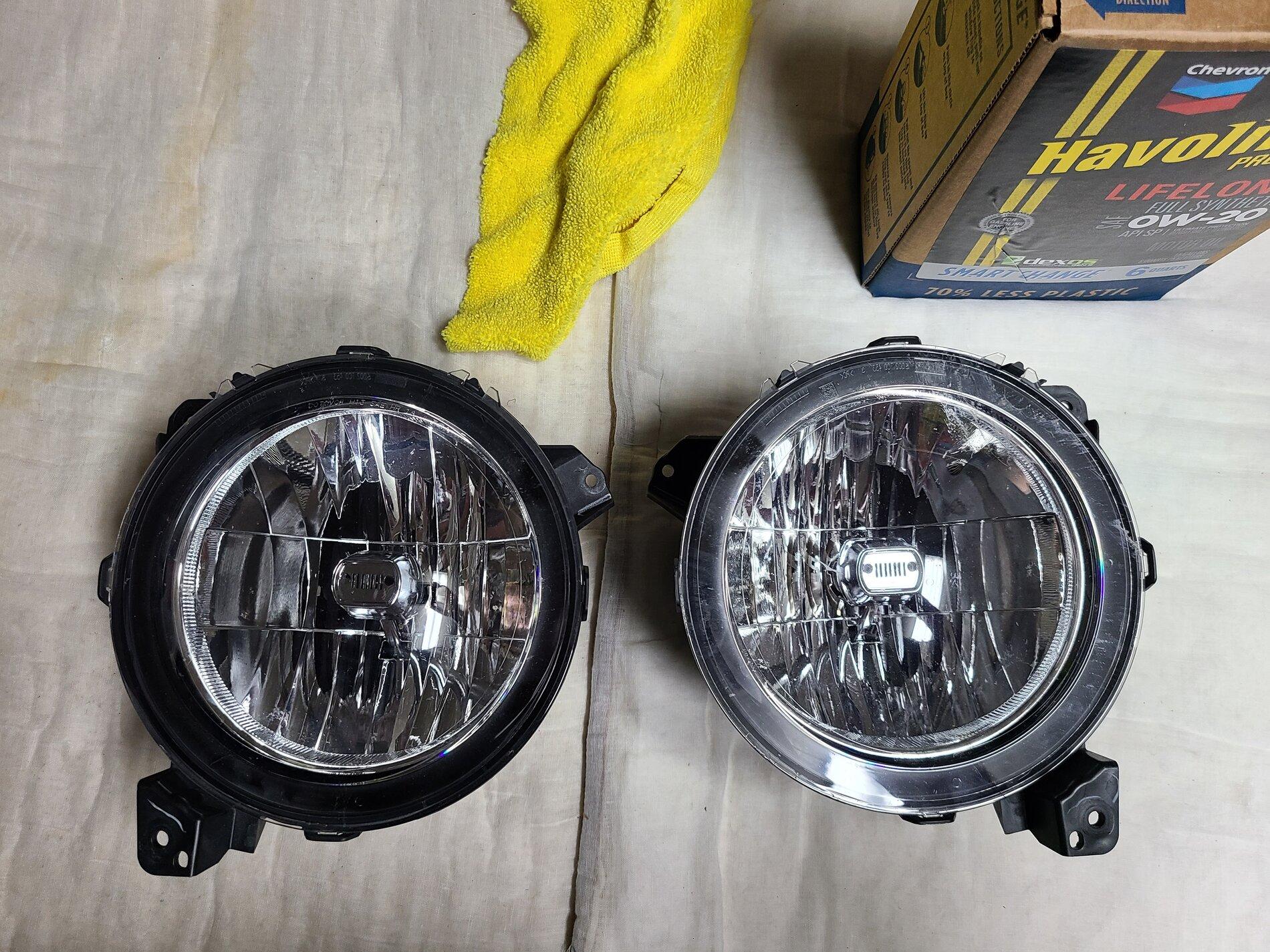 Jeep Gladiator Halogen headlights, stock suspension 20210918_194648