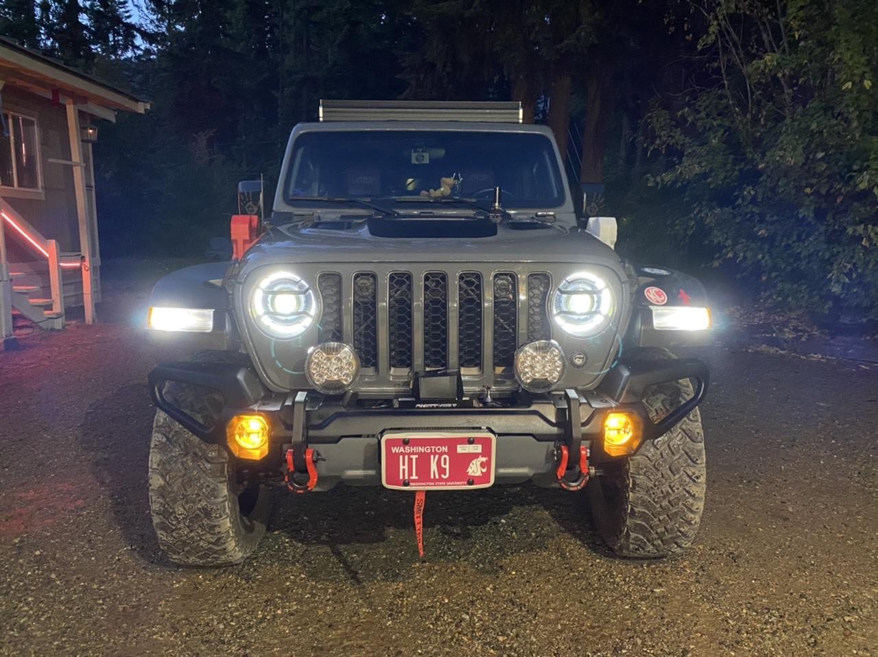 Jeep Gladiator STING GRAY Gladiator JT Club 80E6FC00-8521-41B2-AE42-5BA1FAB35B82