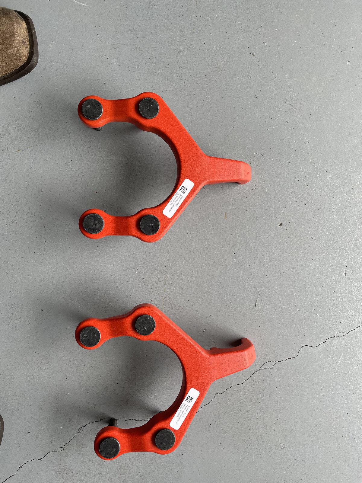 Jeep Gladiator Orange Mojave tow hooks EAAD12FF-416E-44A9-A611-6C7789C18F32