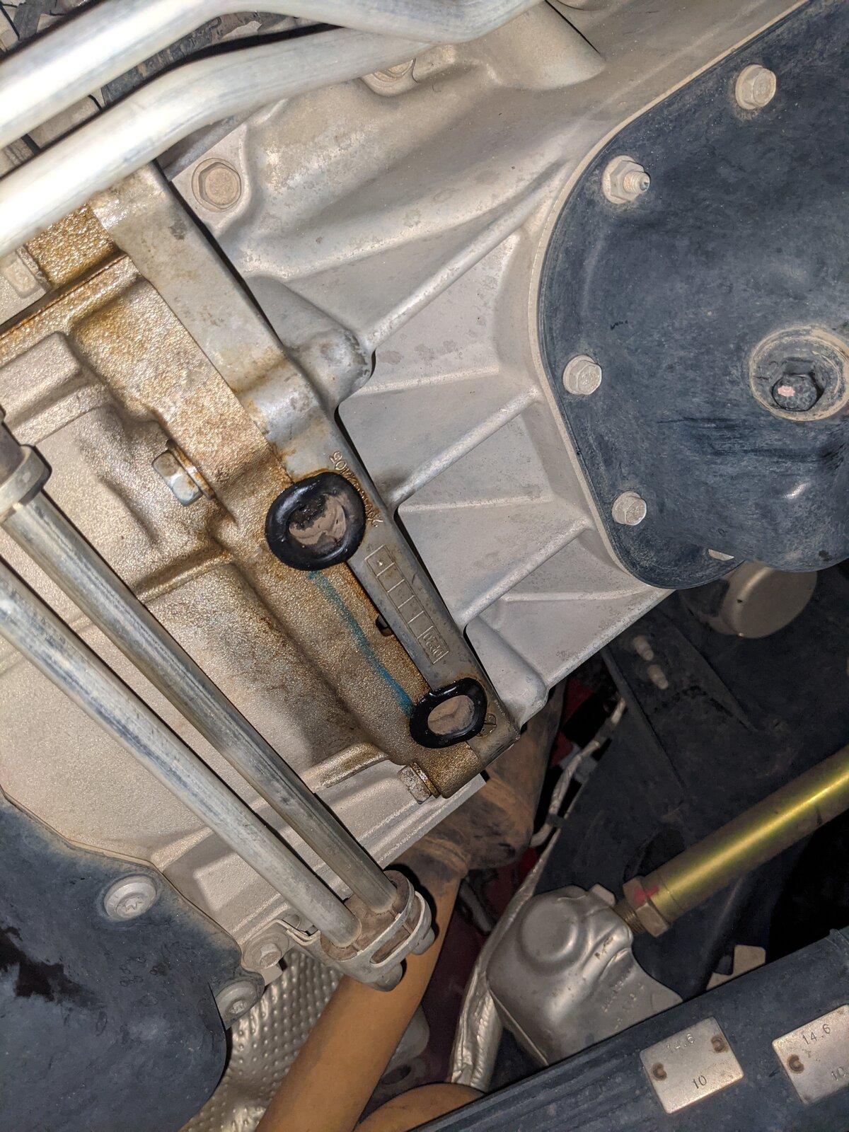 Jeep Gladiator Oil leak - rear main seal it seems PXL_20210919_235734620