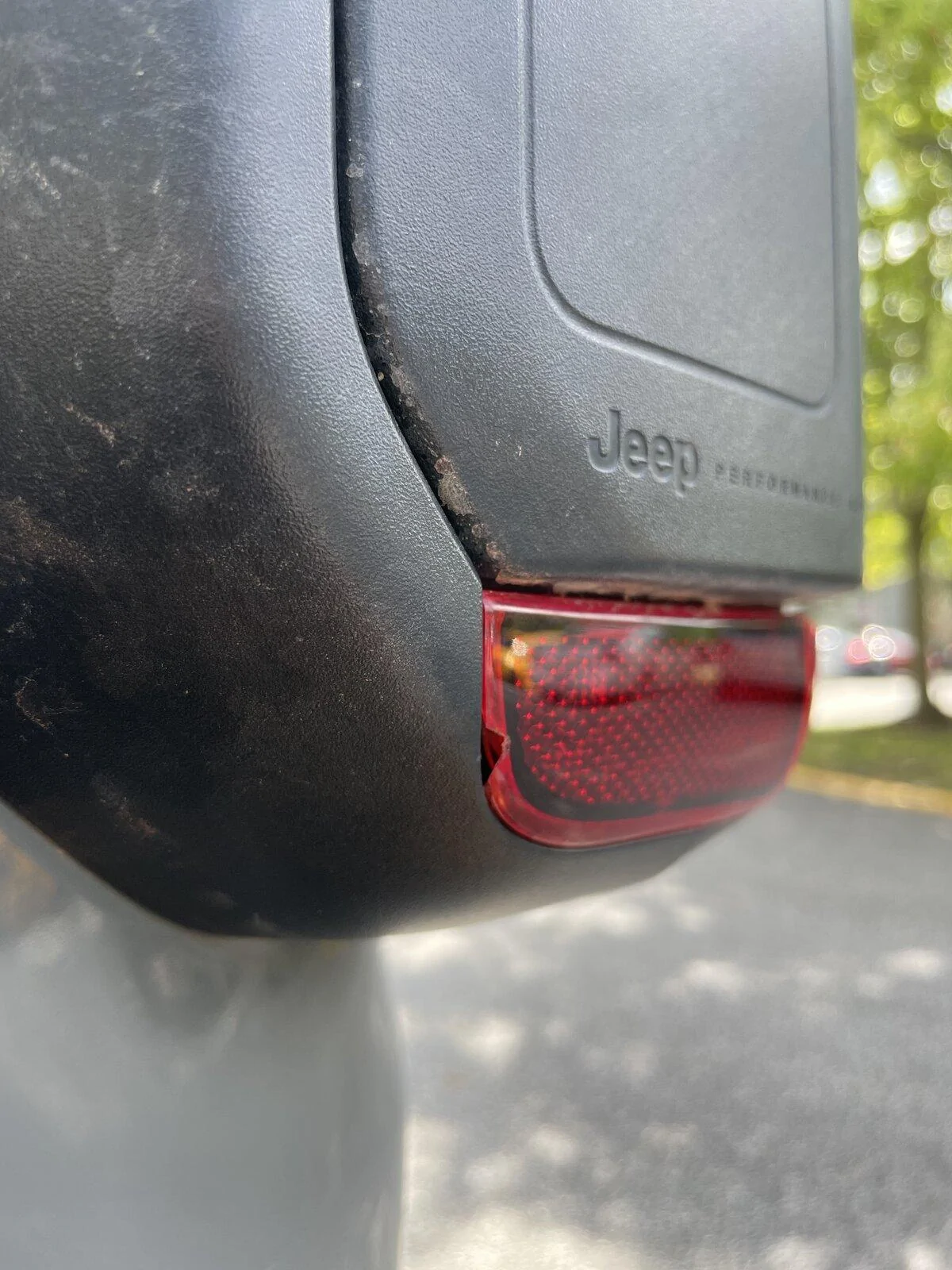 Jeep Gladiator How to fill a crack in a broken taillight? AFF3B7ED-FCA5-4663-89F4-11F7D64EC085