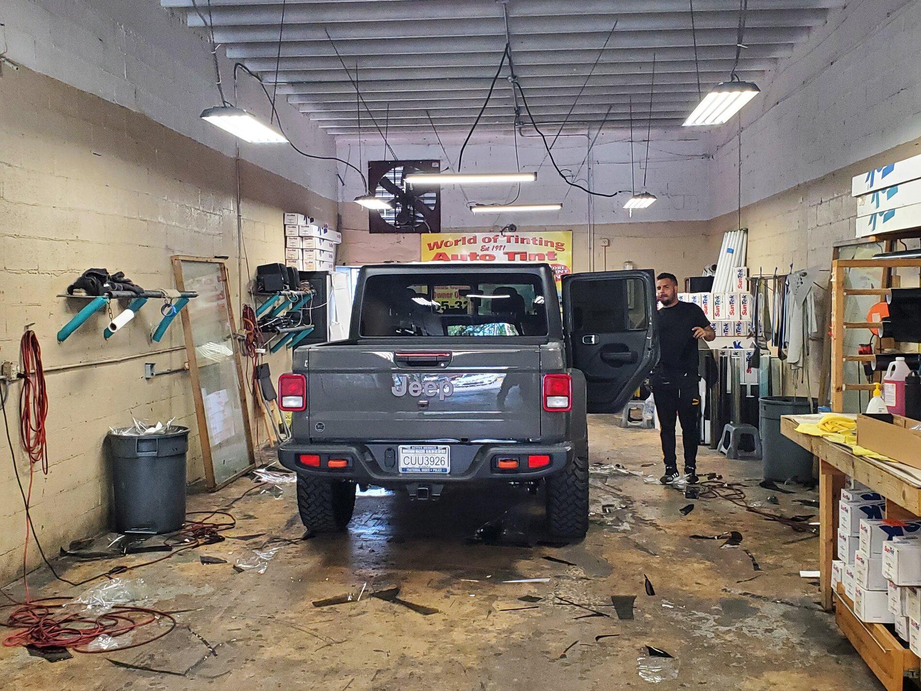 Jeep Gladiator Help me tint my ride 2020-11-16 13.08.10