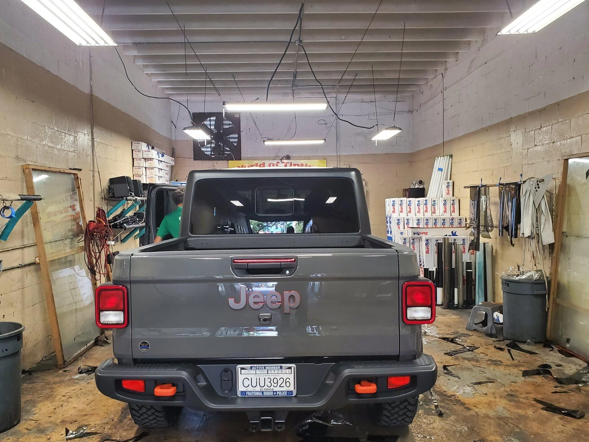Jeep Gladiator Help me tint my ride 2020-11-16 14.04.17