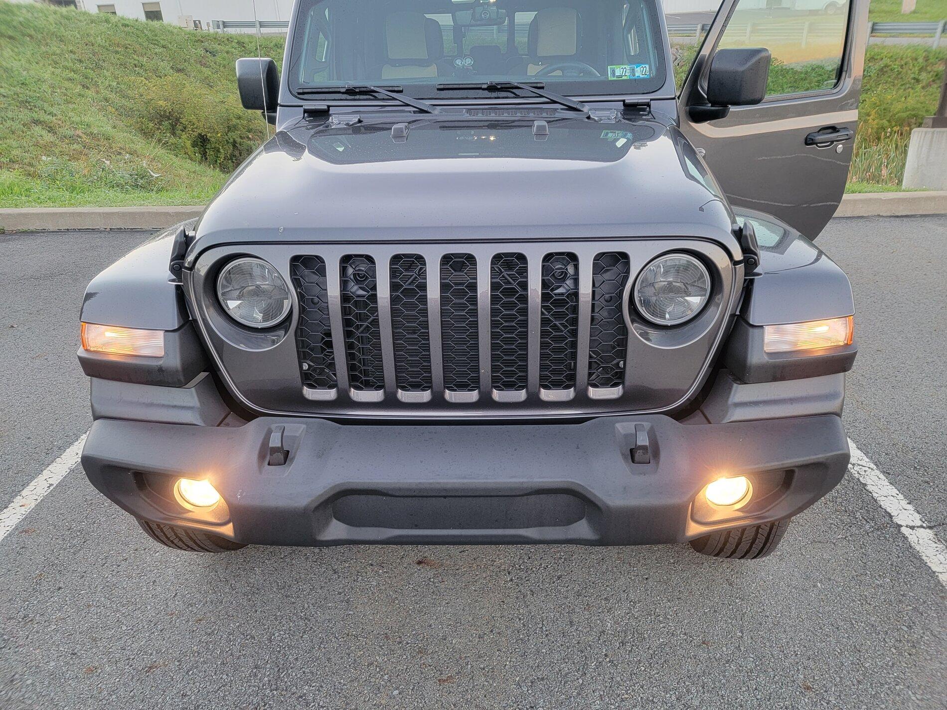 Jeep Gladiator 7" Heated Truck-lite LED malfunctioning on Sport S. 20210920_065511