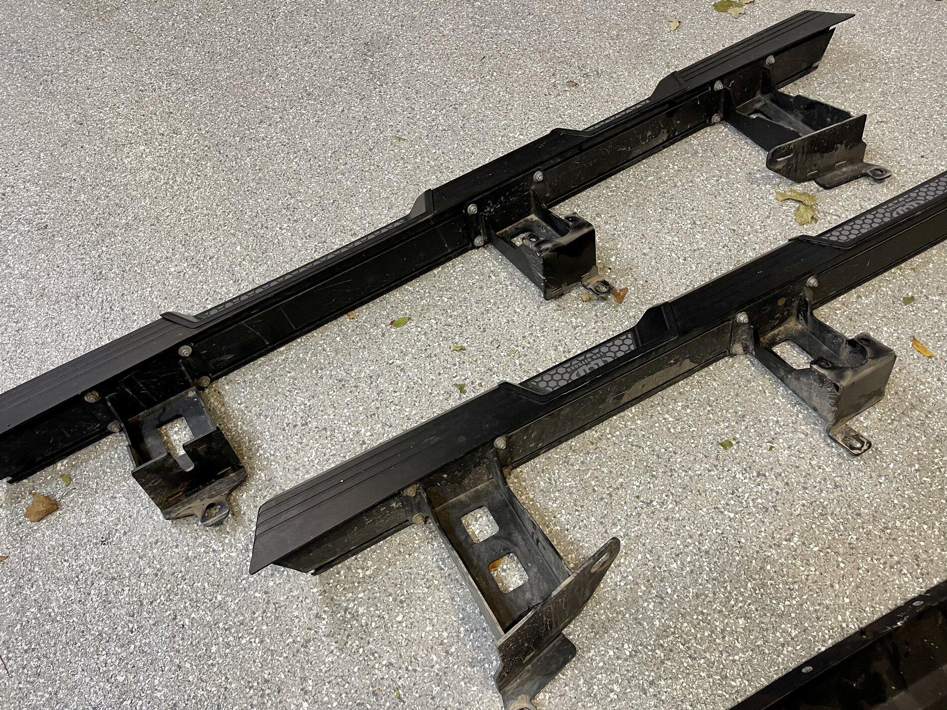 Jeep Gladiator LOD Armor lite Sliders C05991E0-7170-43A8-990E-D9DC2C4A5011
