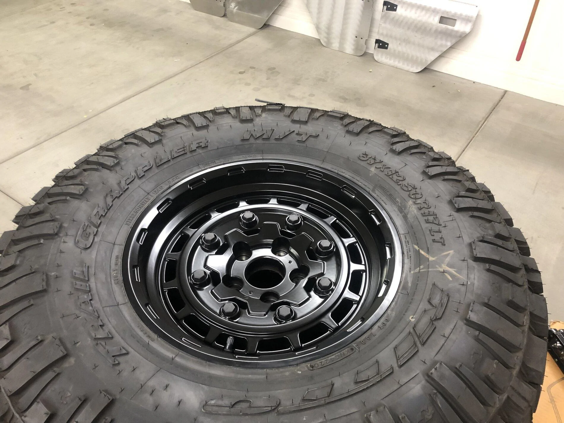 Jeep Gladiator Warn jackhammer with nitto trail grappler 37s 1D2BBF6F-A5F9-4456-94BA-7B4F5ED1BAFA