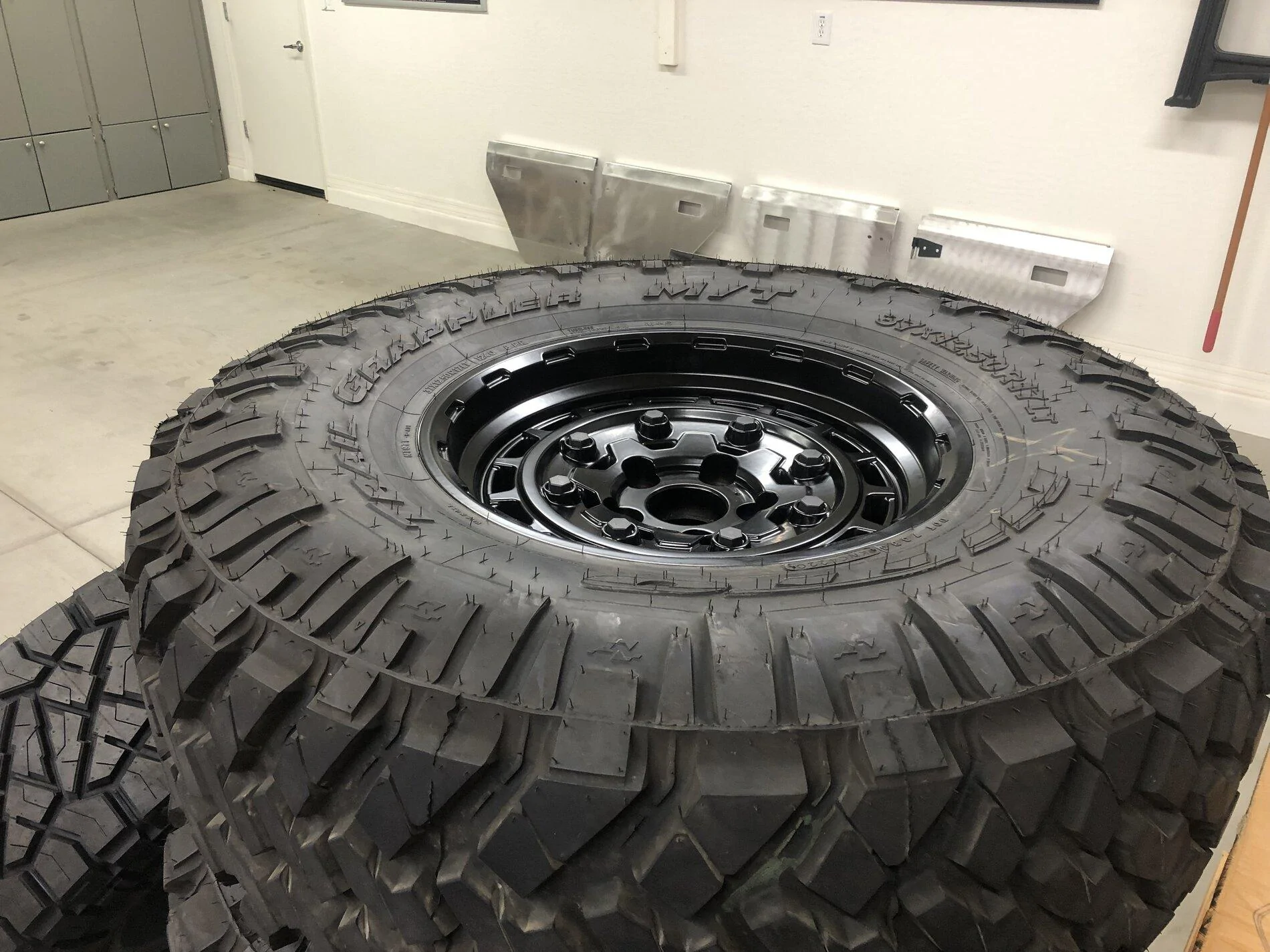 Jeep Gladiator Warn jackhammer with nitto trail grappler 37s CD32CB27-CAD0-4F16-A195-1CEB805041AE