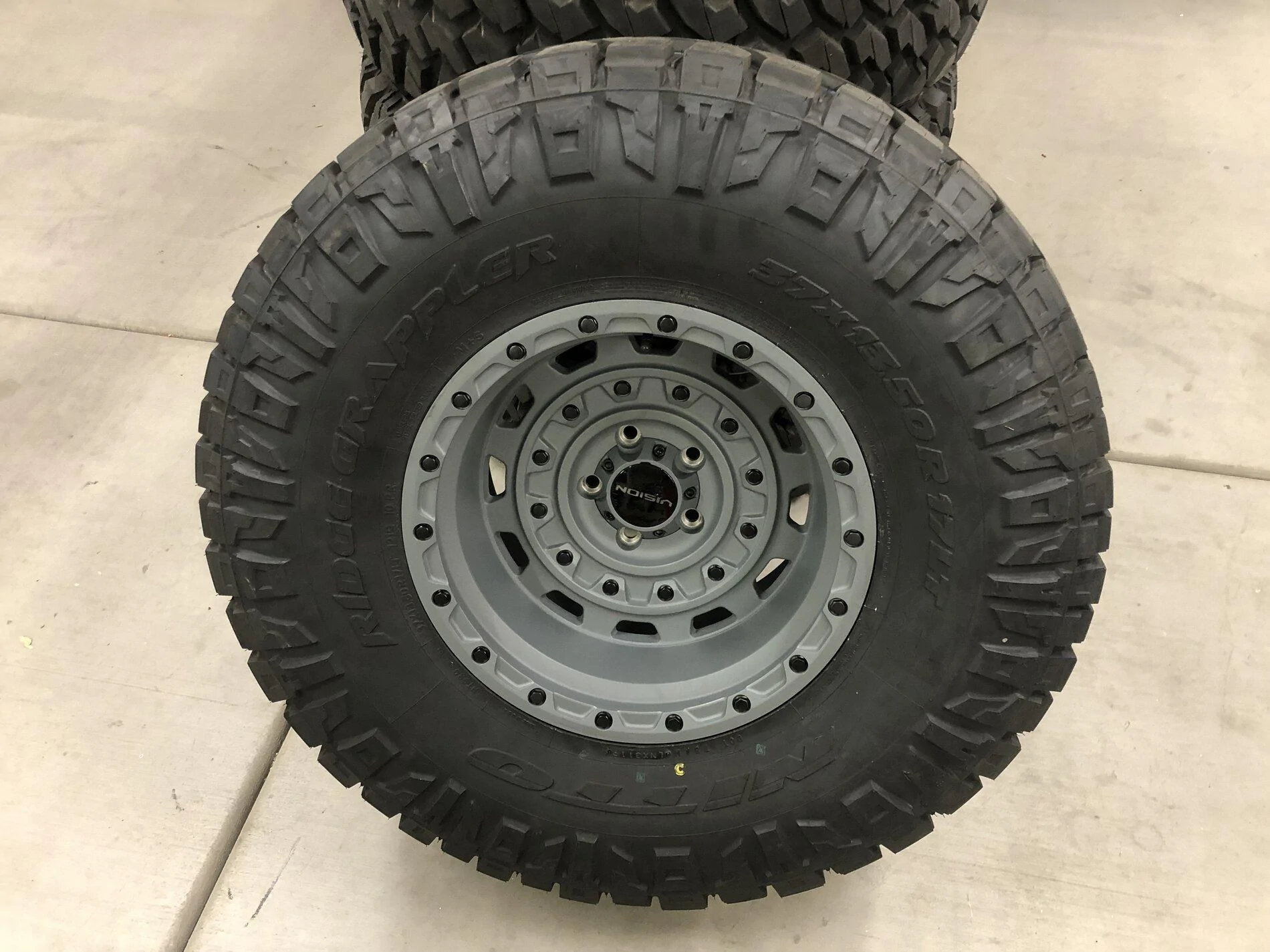 Jeep Gladiator Warn jackhammer with nitto trail grappler 37s B614DD3C-4274-49DE-B401-576F950BF108
