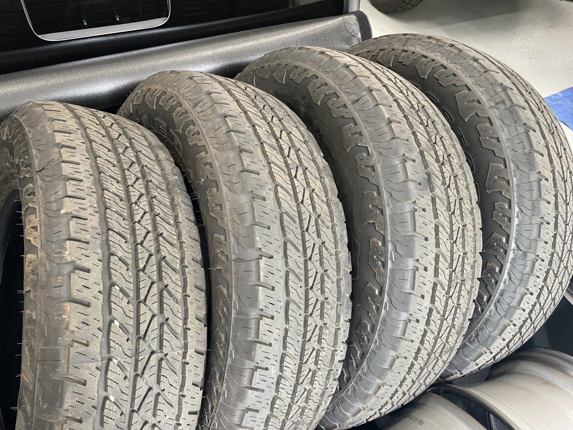 Jeep Gladiator Set of four - Brand new Bridgestone Dueler A/T (LT245/75-17) 62716B33-DD8D-449B-BB6F-AB0EE6332FE1