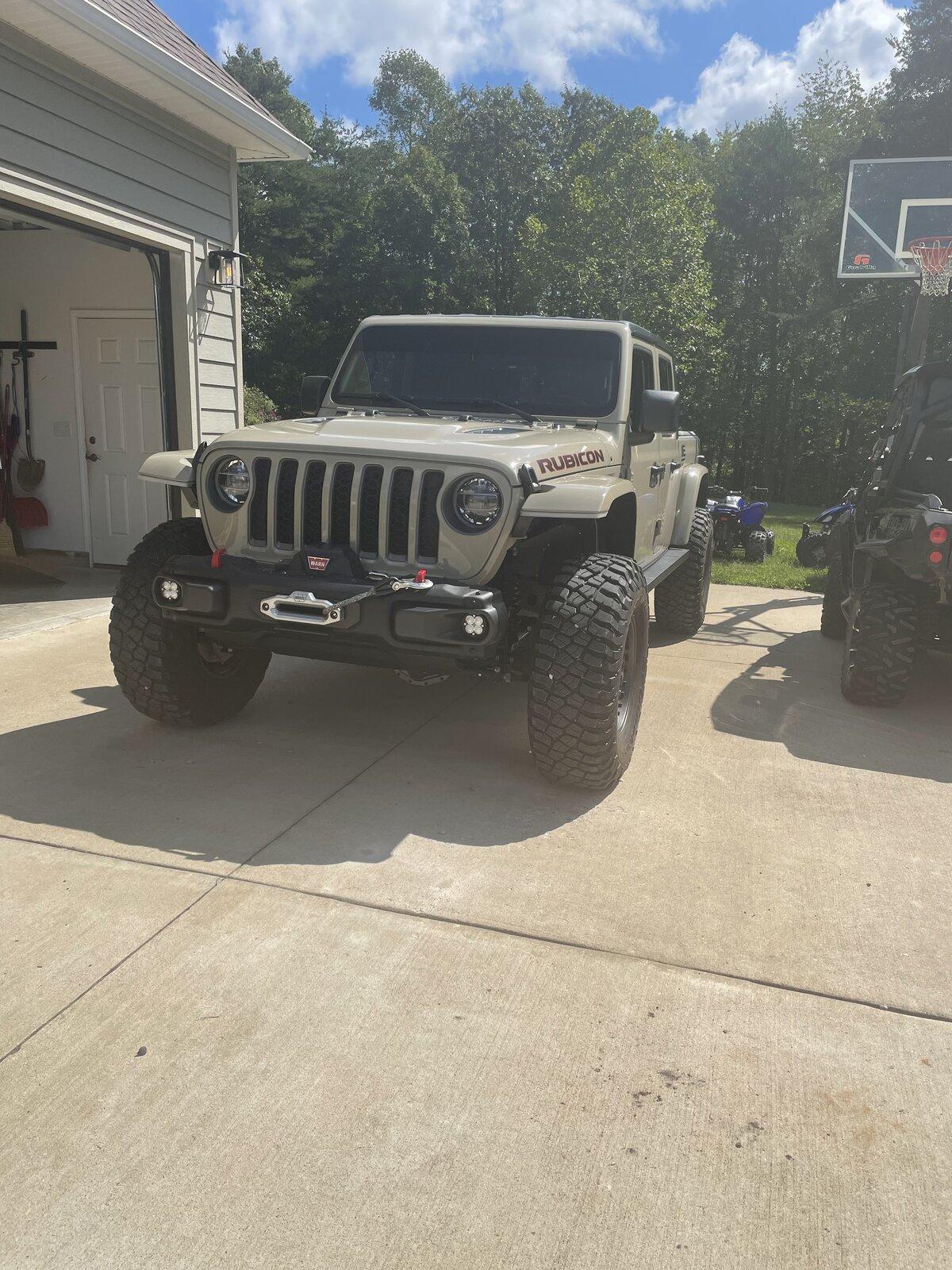 Jeep Gladiator Anyone running a -18 offset wheel? 50131BAC-3577-4301-9CCB-1CA83D1886FB