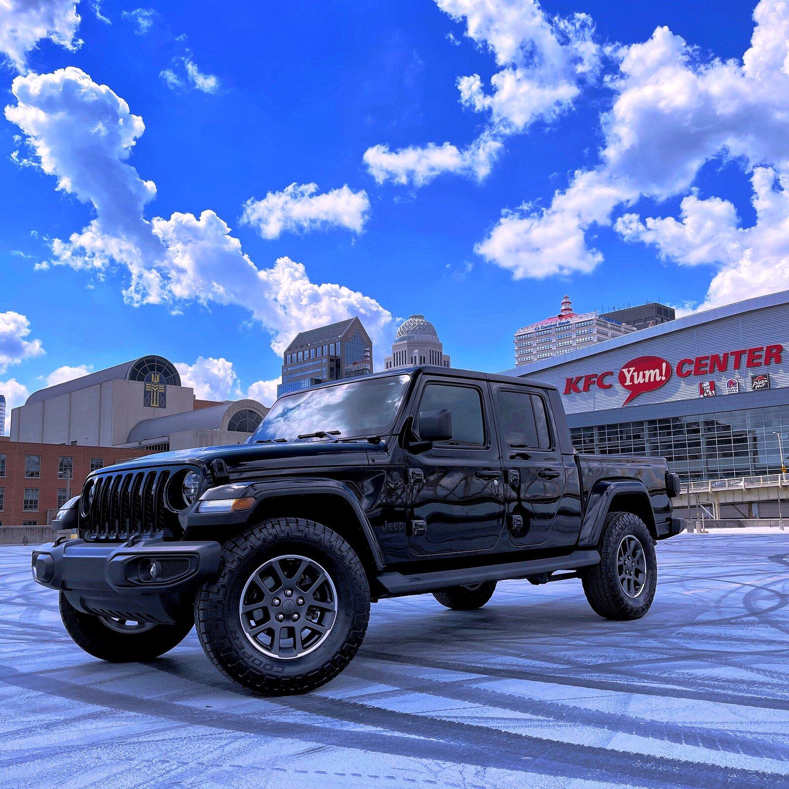 Jeep Gladiator Gladiator Glamour Shots CBA79F99-40AD-42A2-BF3F-4276DCBD9B06