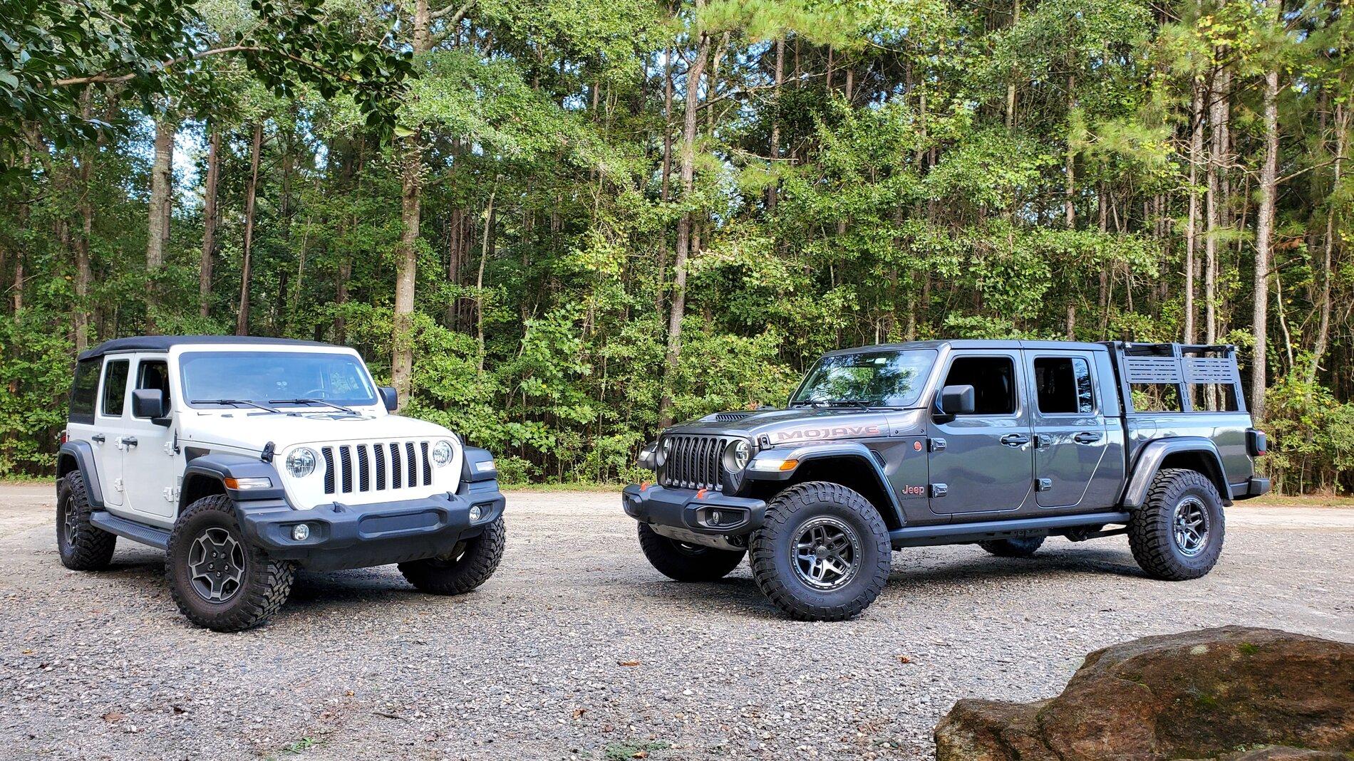 Jeep Gladiator Husband Gladiator and Wife JL build(s) 20210922_175052
