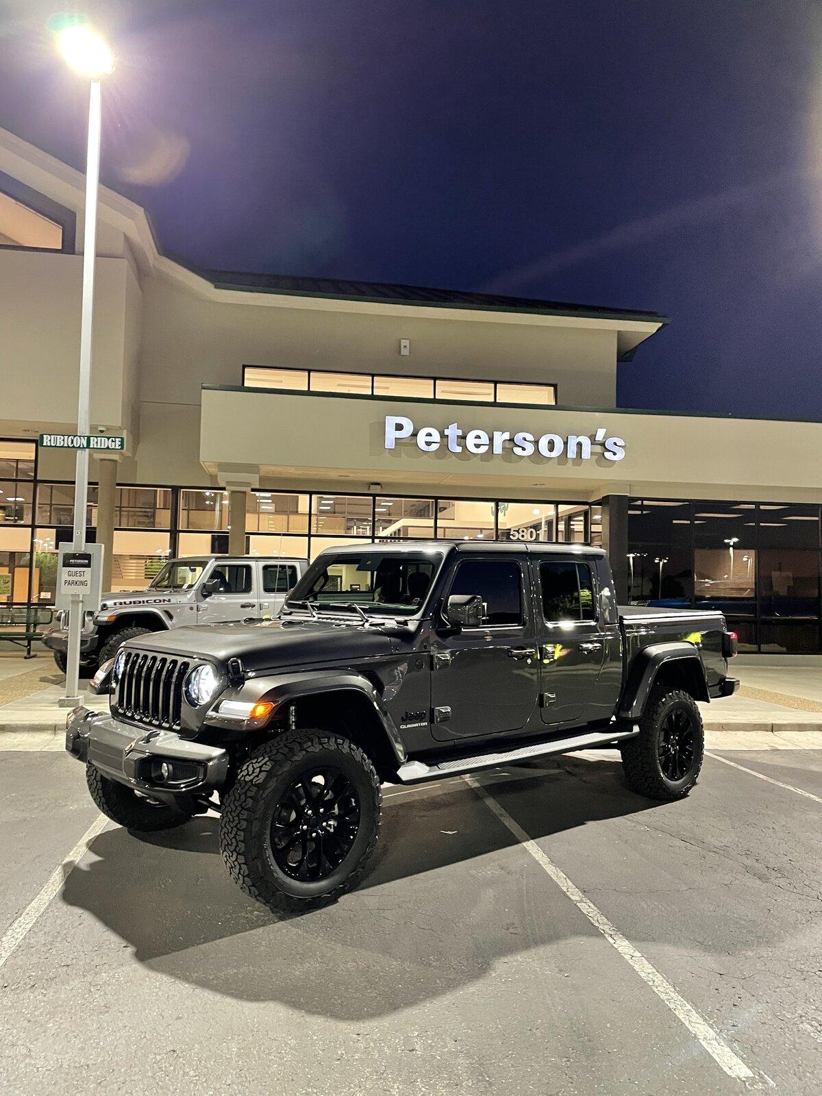 Jeep Gladiator High Altitude's with bigger rubber on stock wheels 0D0F9530-F0A2-4AFA-B0E3-4CD25F39190D