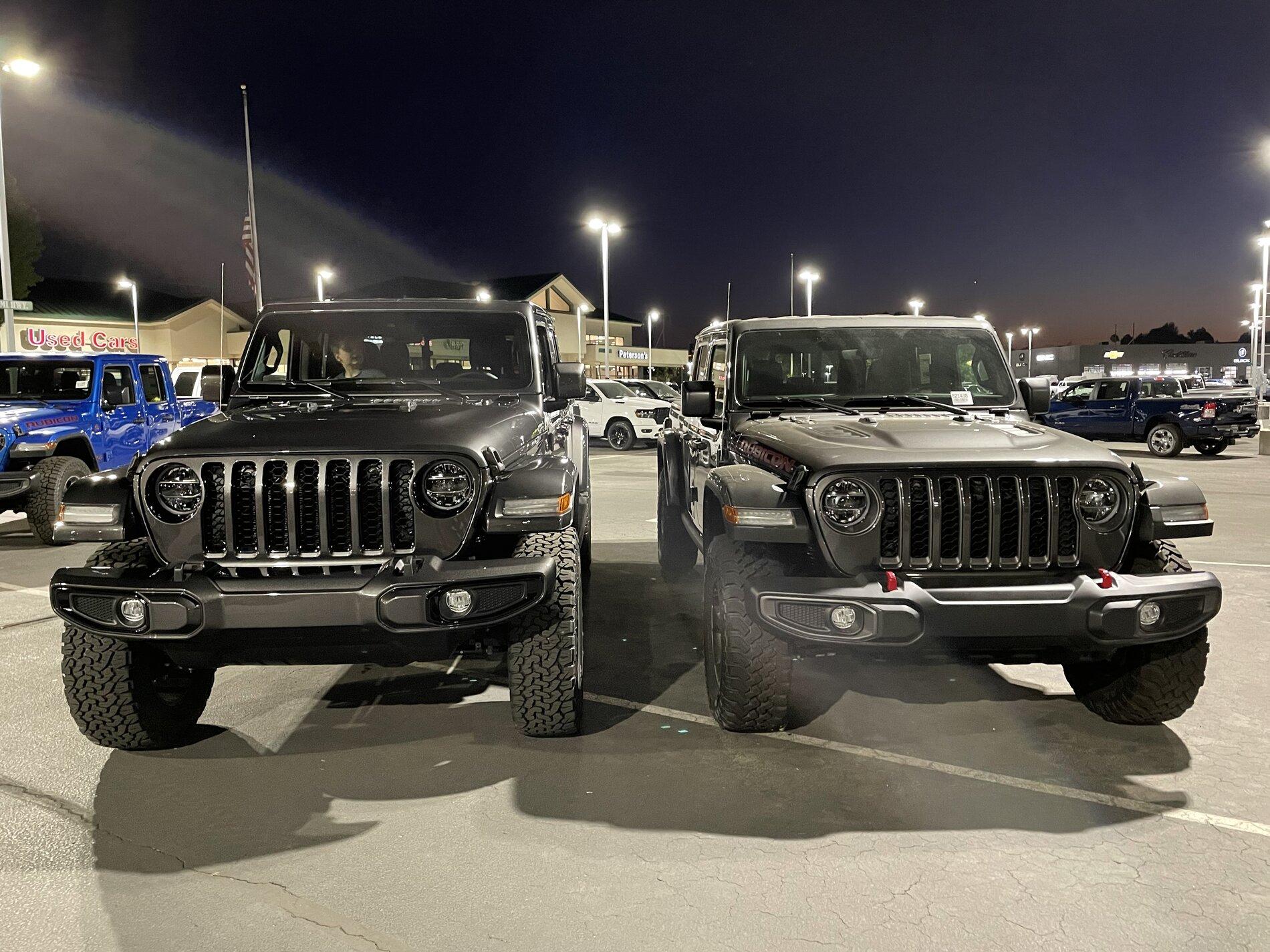 Jeep Gladiator High Altitude's with bigger rubber on stock wheels DBDF30CC-DBEB-4006-BC9D-86A2B6CA7519