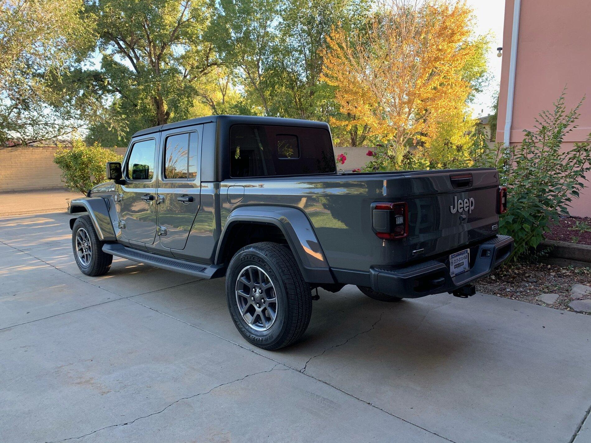 Jeep Gladiator New take off Steps from 2021 Overland. 9E860F9F-4758-4767-8E72-8D6B16606560