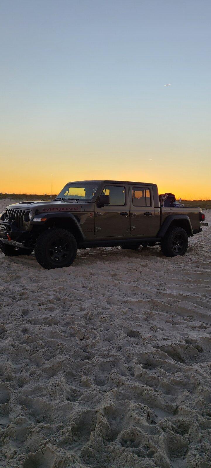 Jeep Gladiator Lets see those Gladiator Beach pics 20201120_170550