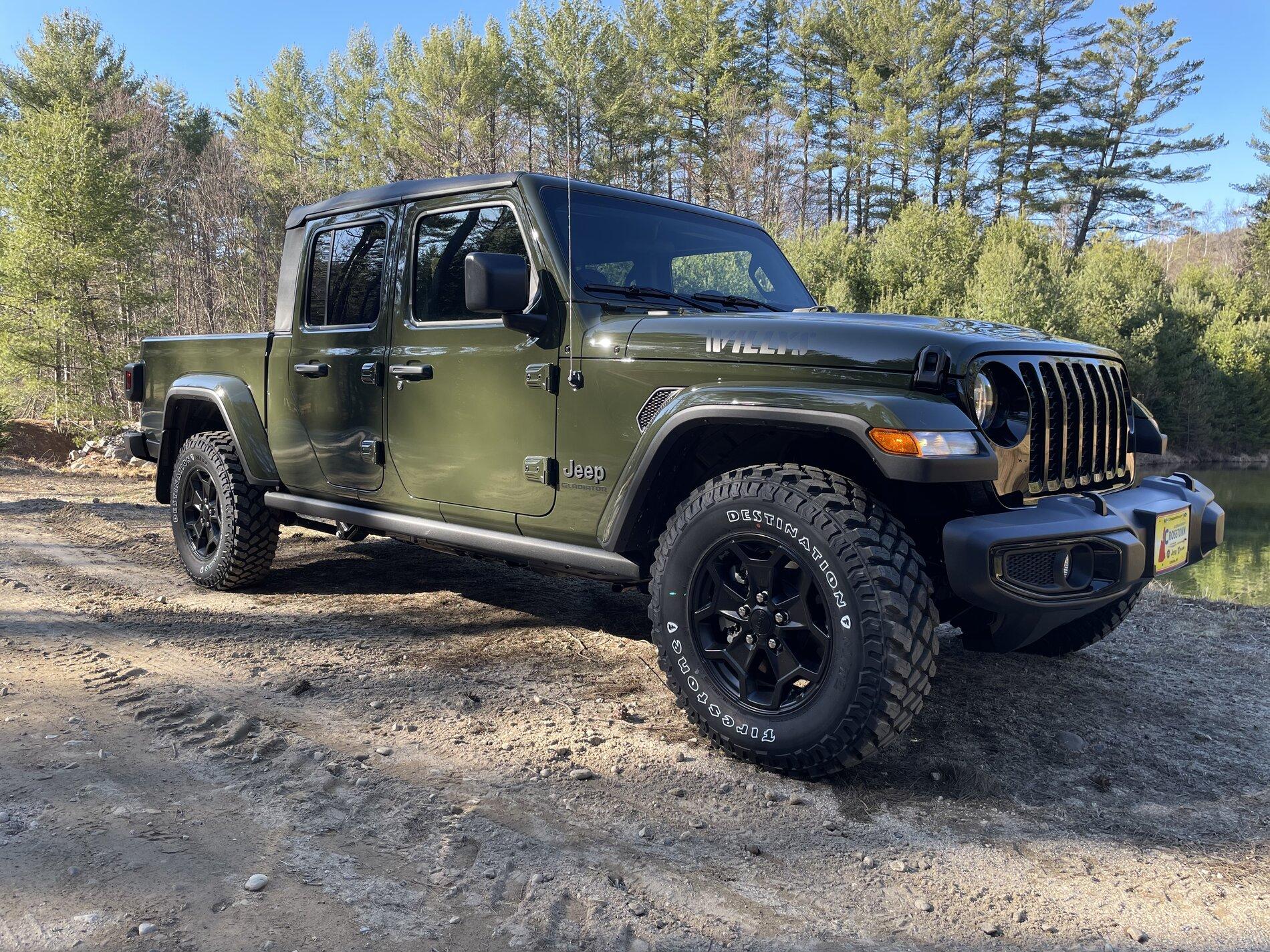 Jeep Gladiator WTB/WTT Sarge Green Painted Hardtop C5C483D0-4D50-4037-A4C3-A173FEE19D84
