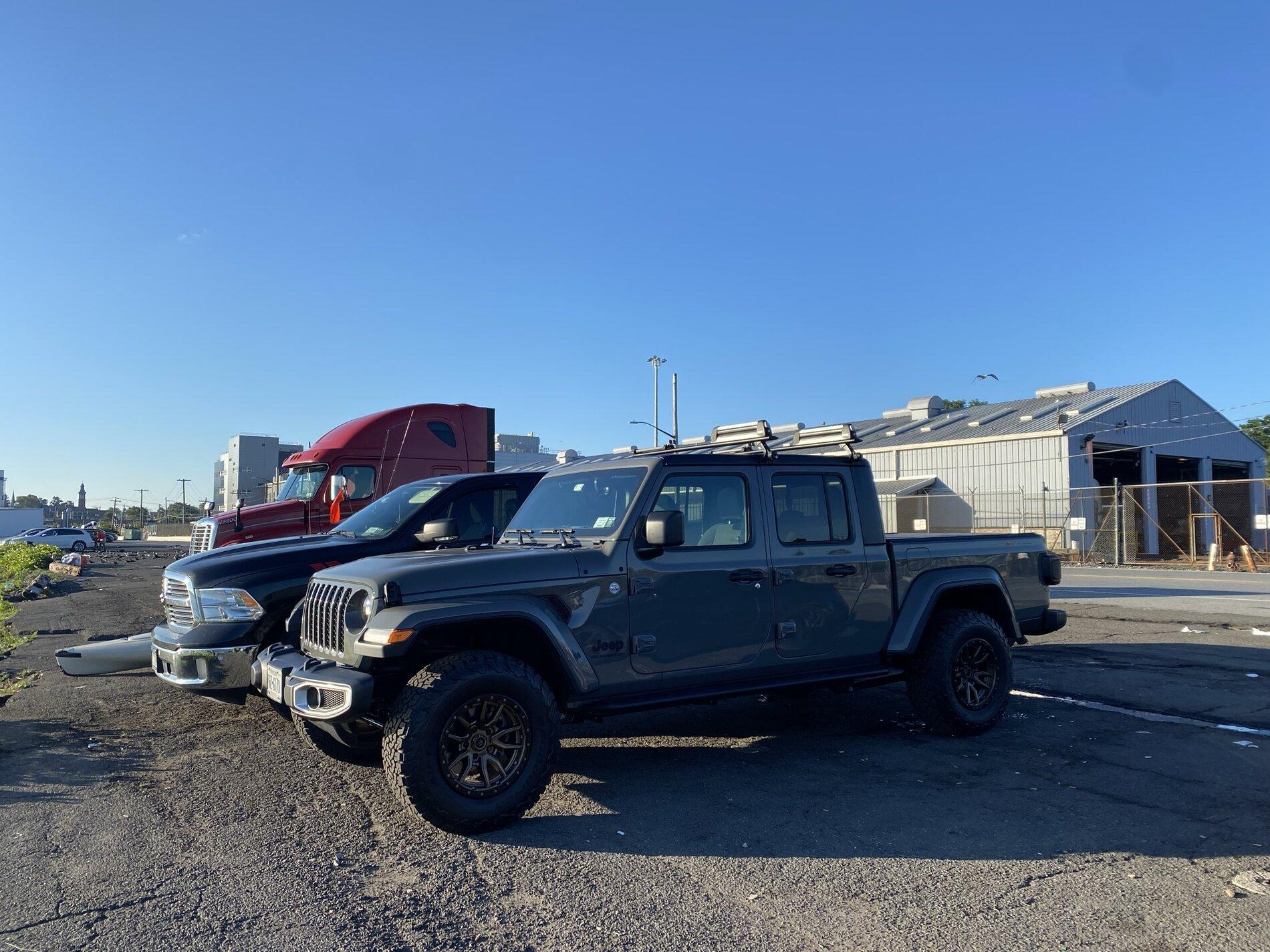 Jeep Gladiator bigger tires on unlifted Sport S D3E1665B-C4C7-4713-808D-1CF7654057DE