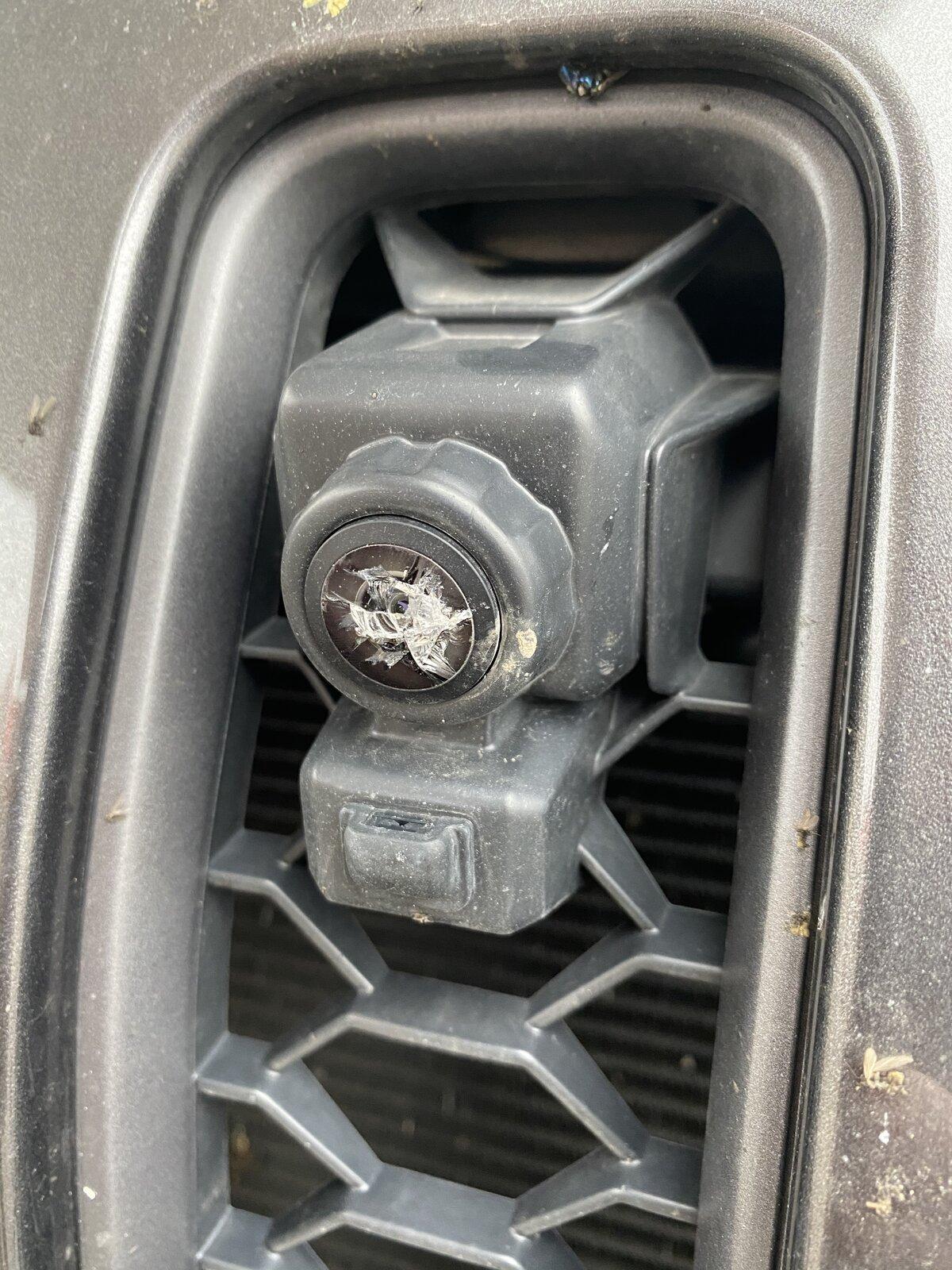 Jeep Gladiator MOPAR trail cam broken lens BCD78DCA-D707-4081-BCD3-151CA5ED7C48
