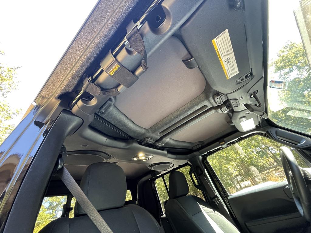 Jeep Gladiator Any Way to Reduce Wind Noise? 95CA72C2-F936-4BA3-81AC-3C7C13672BEF_1_105_c