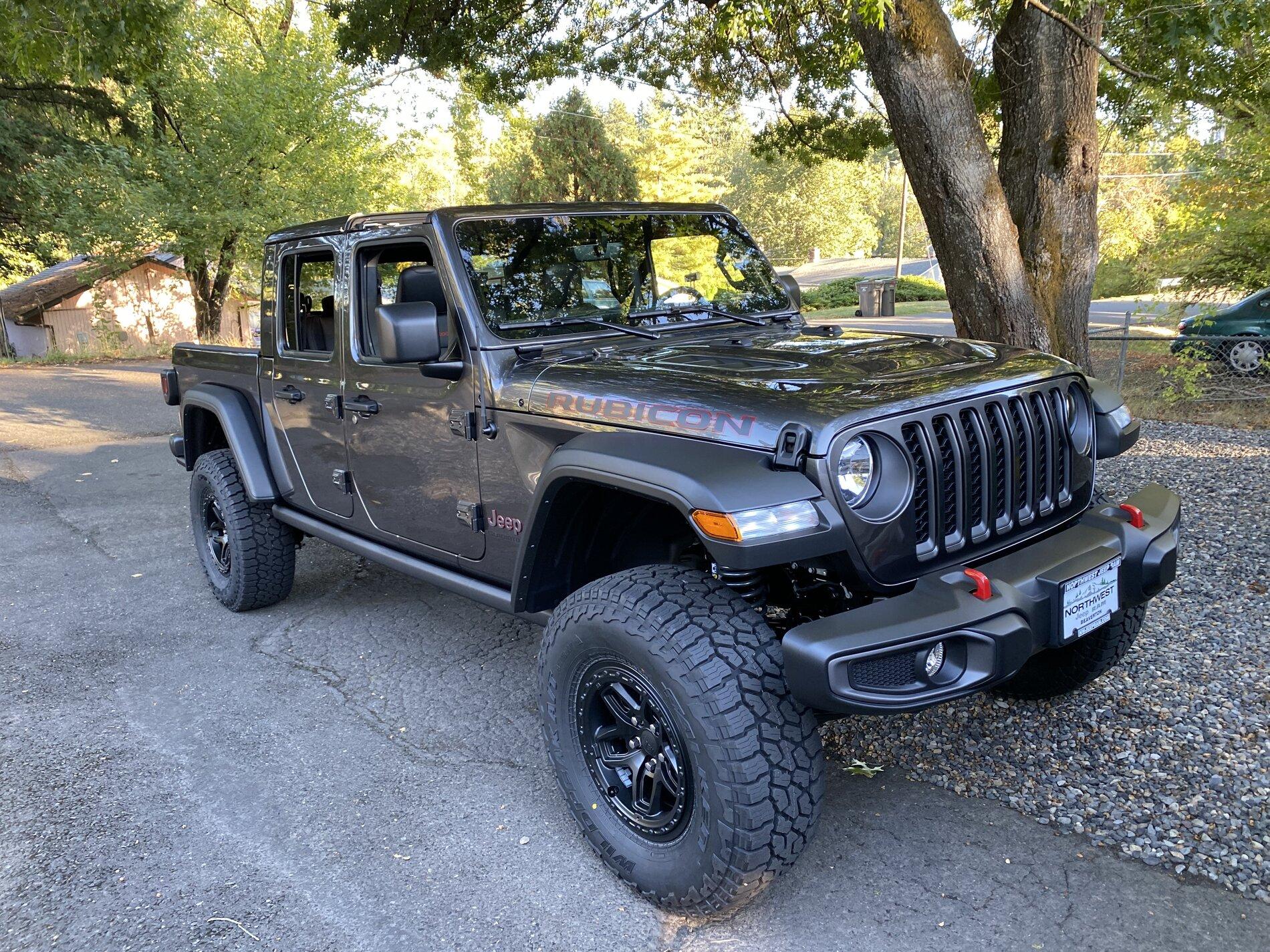 Jeep Gladiator New Gladiator 96EADE40-4129-45E7-9784-DC9CC7F38D56