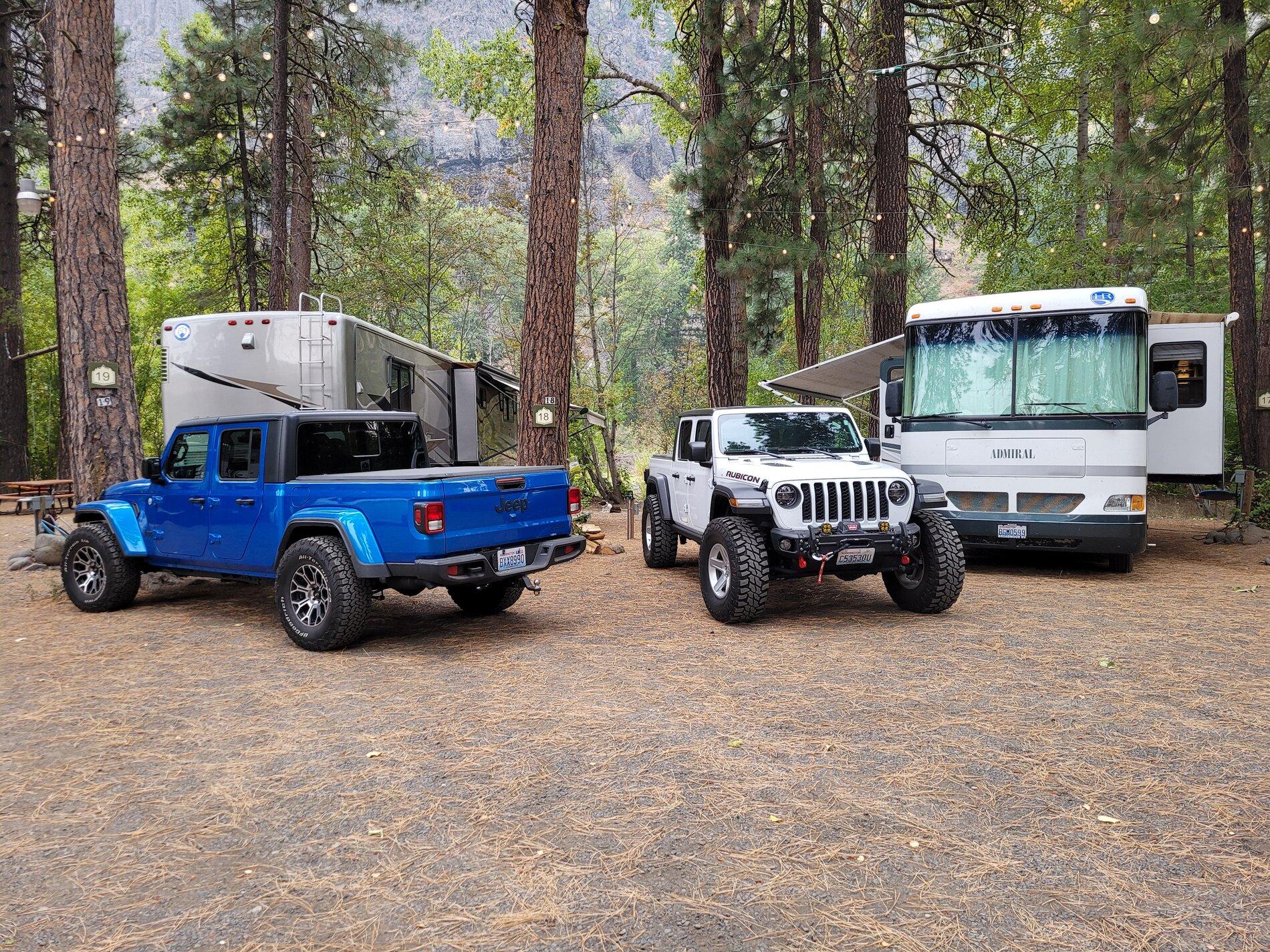 Jeep Gladiator Flat towing JTR with 37" tires elk ridge D&S