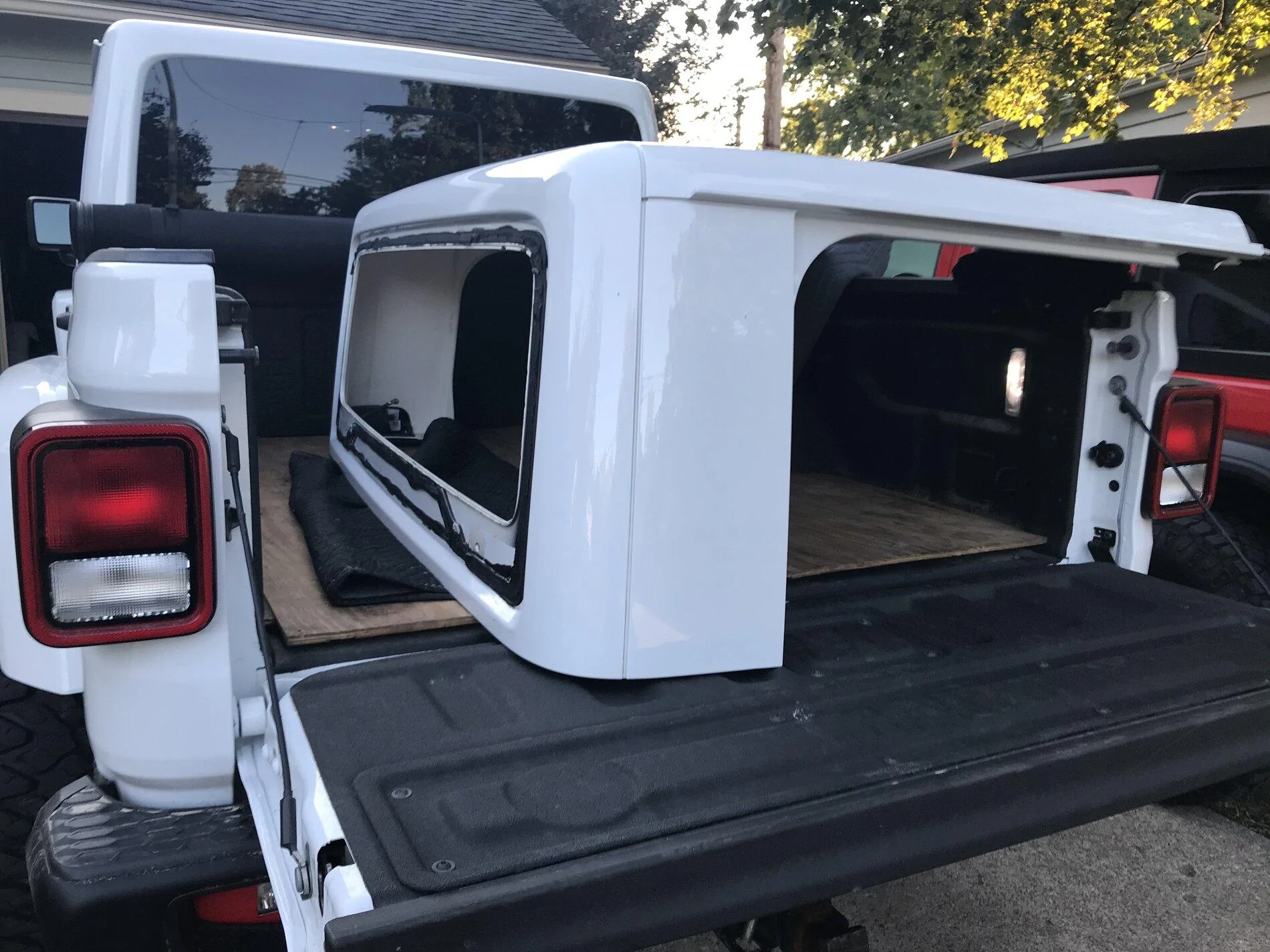 Jeep Gladiator Back Half of Hard top (no glass) IMG_0299