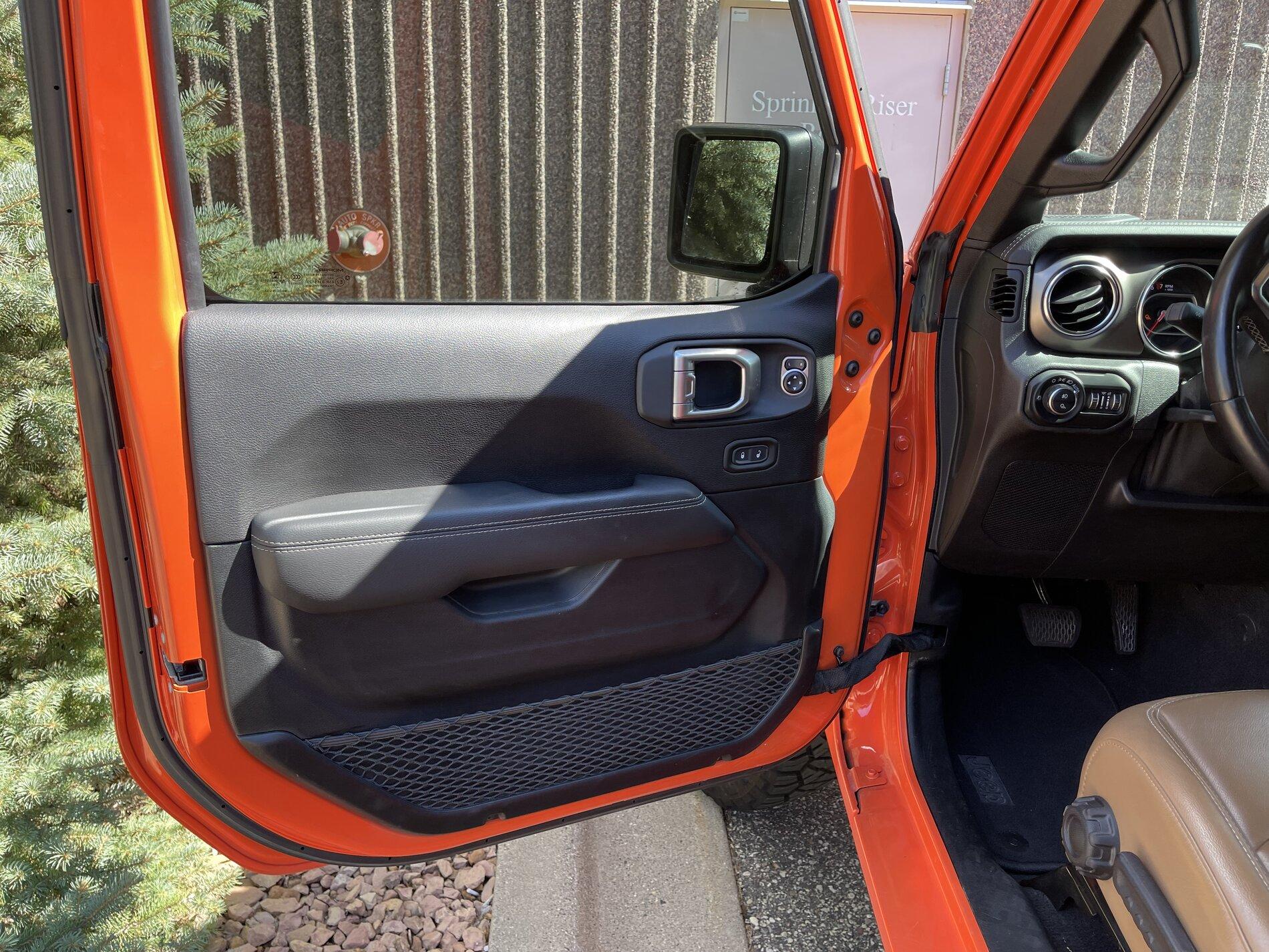 Jeep Gladiator 2020 Punk’n Rubicon 5B2948E6-EC11-4D3E-B950-713427221AED