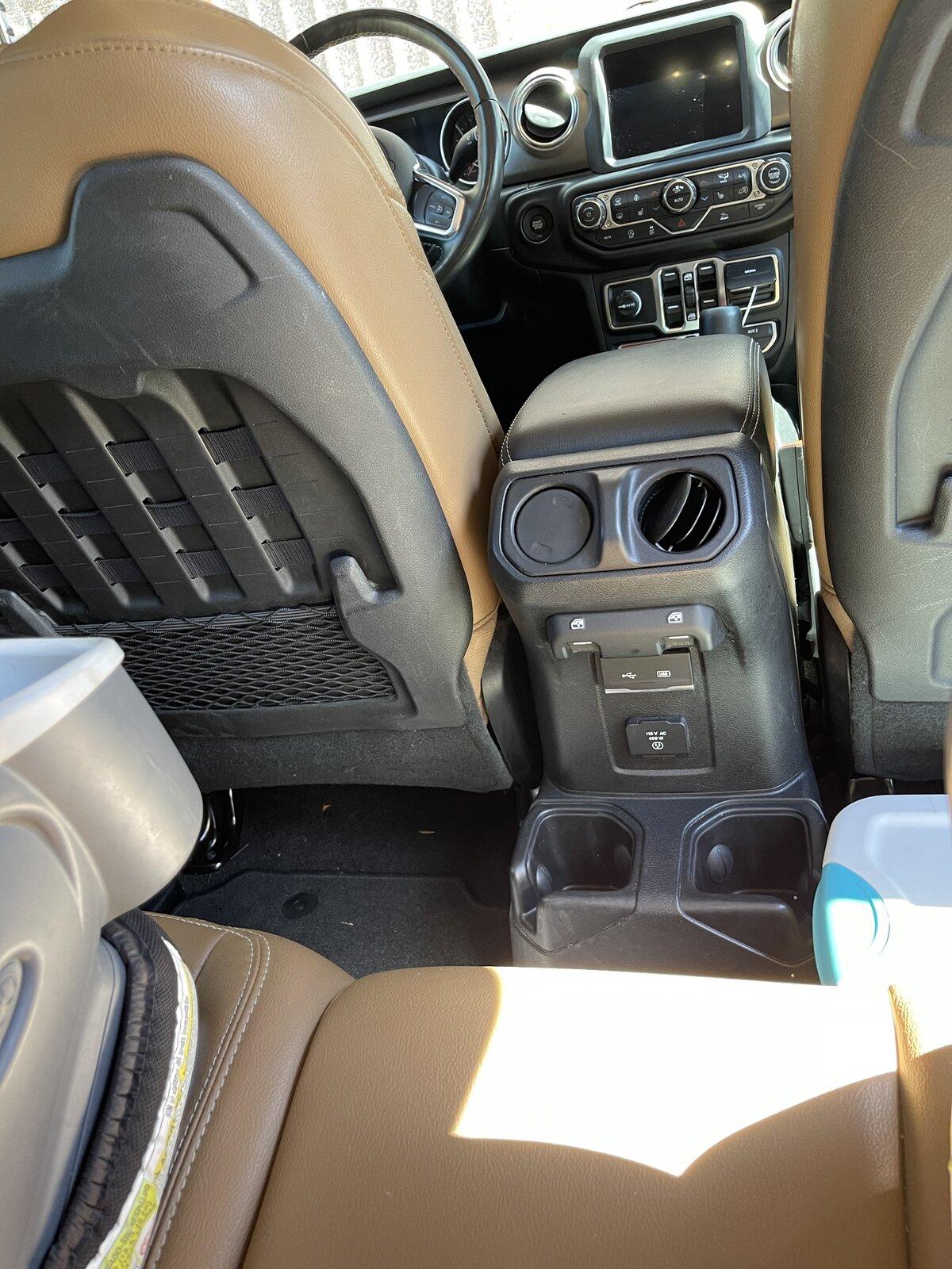 Jeep Gladiator 2020 Punk’n Rubicon 74A3D288-E73A-46E2-A10A-67AB2E29093E