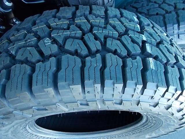 Jeep Gladiator 2021 Mojave OEM Wheels & Tires w/TPMS, Includes Dismounted Spare Tire ($1,100) DSCN3006.JPG