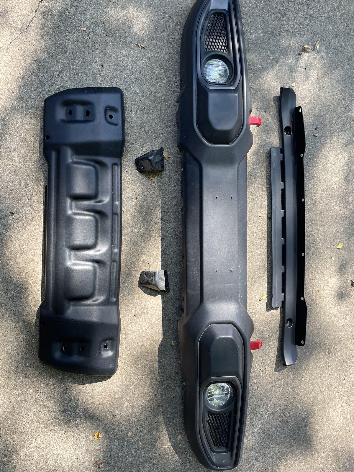 Jeep Gladiator Rubicon front plastic bumper with skid plate 84C7D36A-47D7-41CB-8893-6A9CDACED333