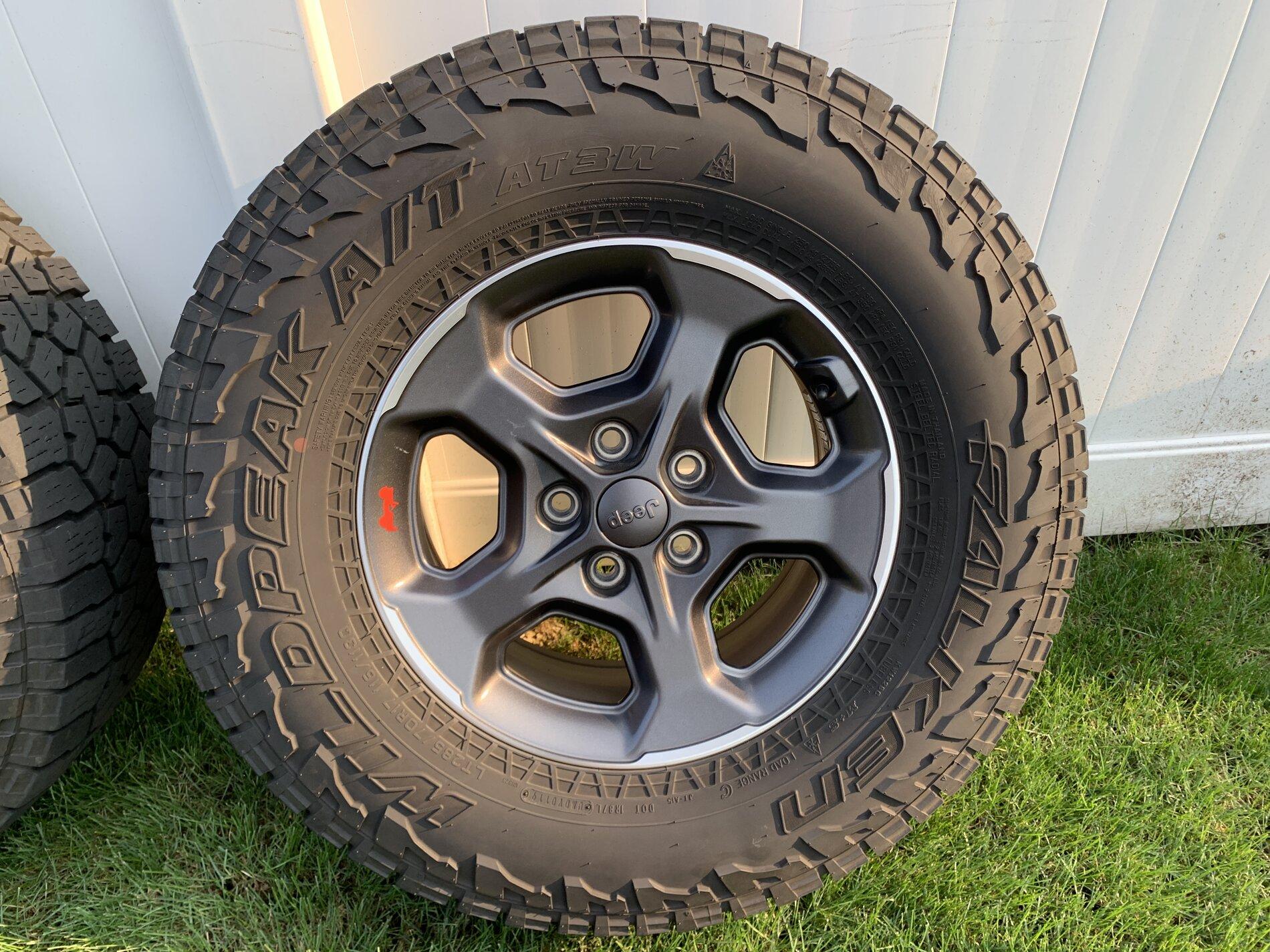 Jeep Gladiator 2020 Rubicon Wheels/Falken AT3W tires 20210912_210634102_iOS